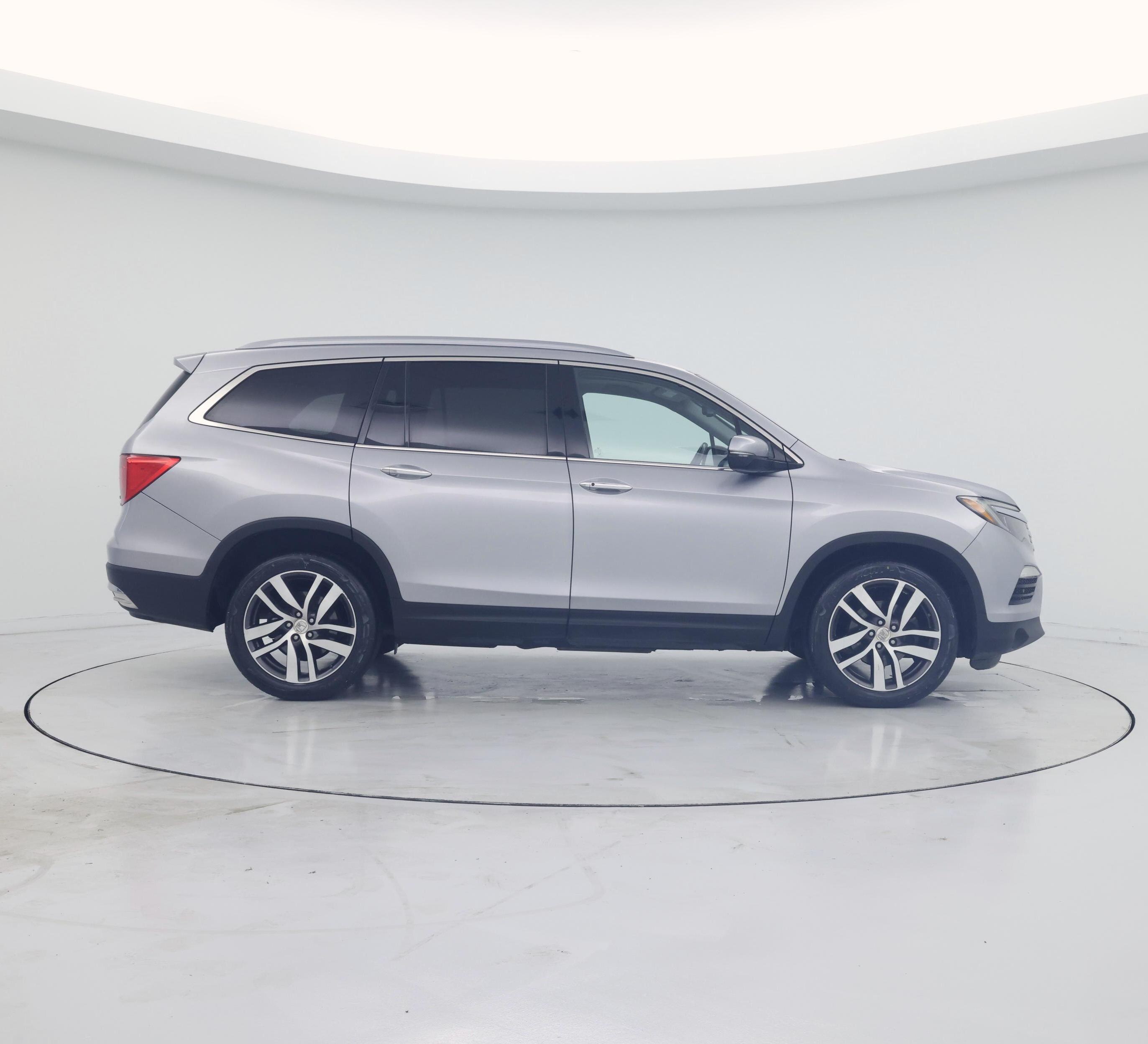 Thumbnail: 2016 Honda Pilot - 7