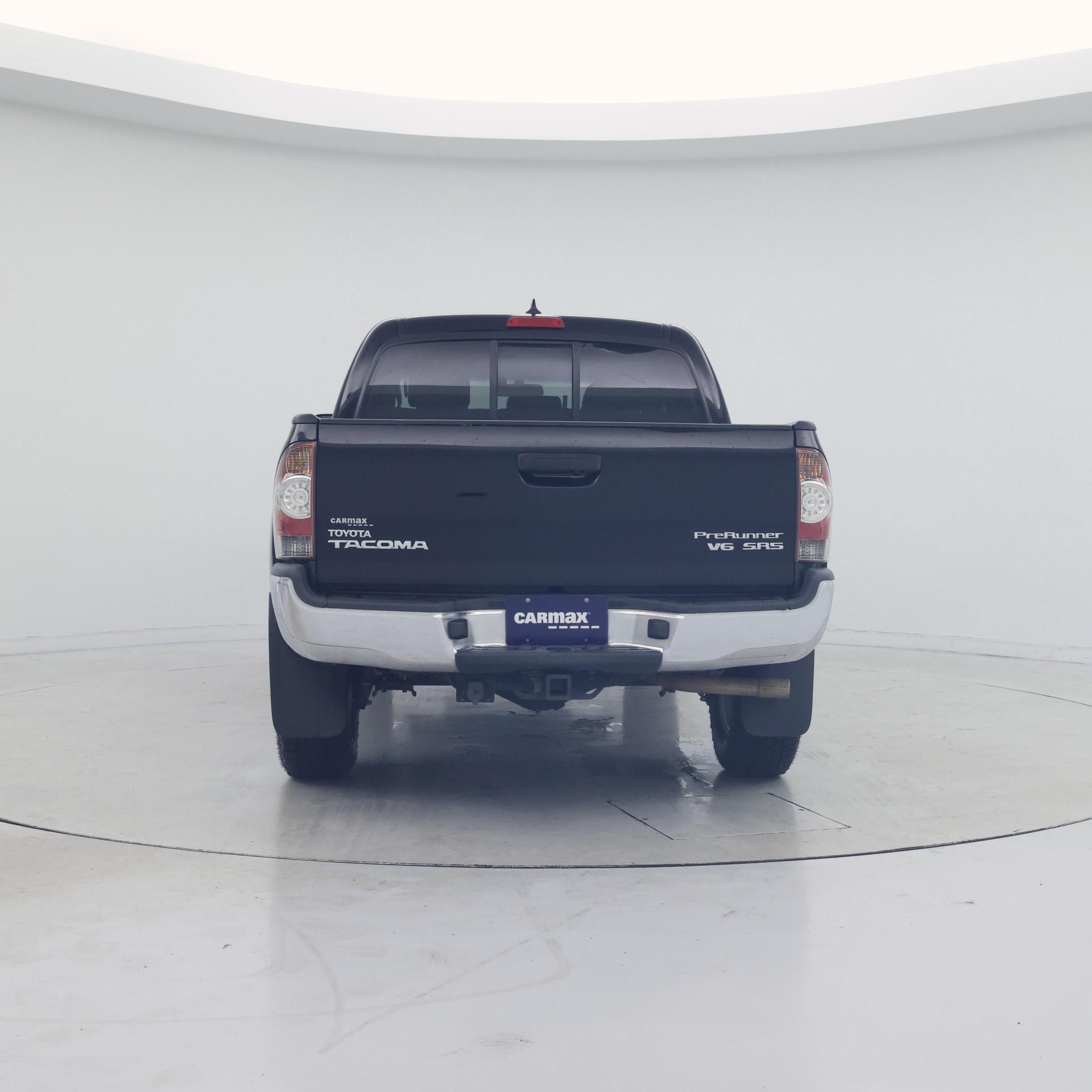 Thumbnail: 2015 Toyota Tacoma - 6