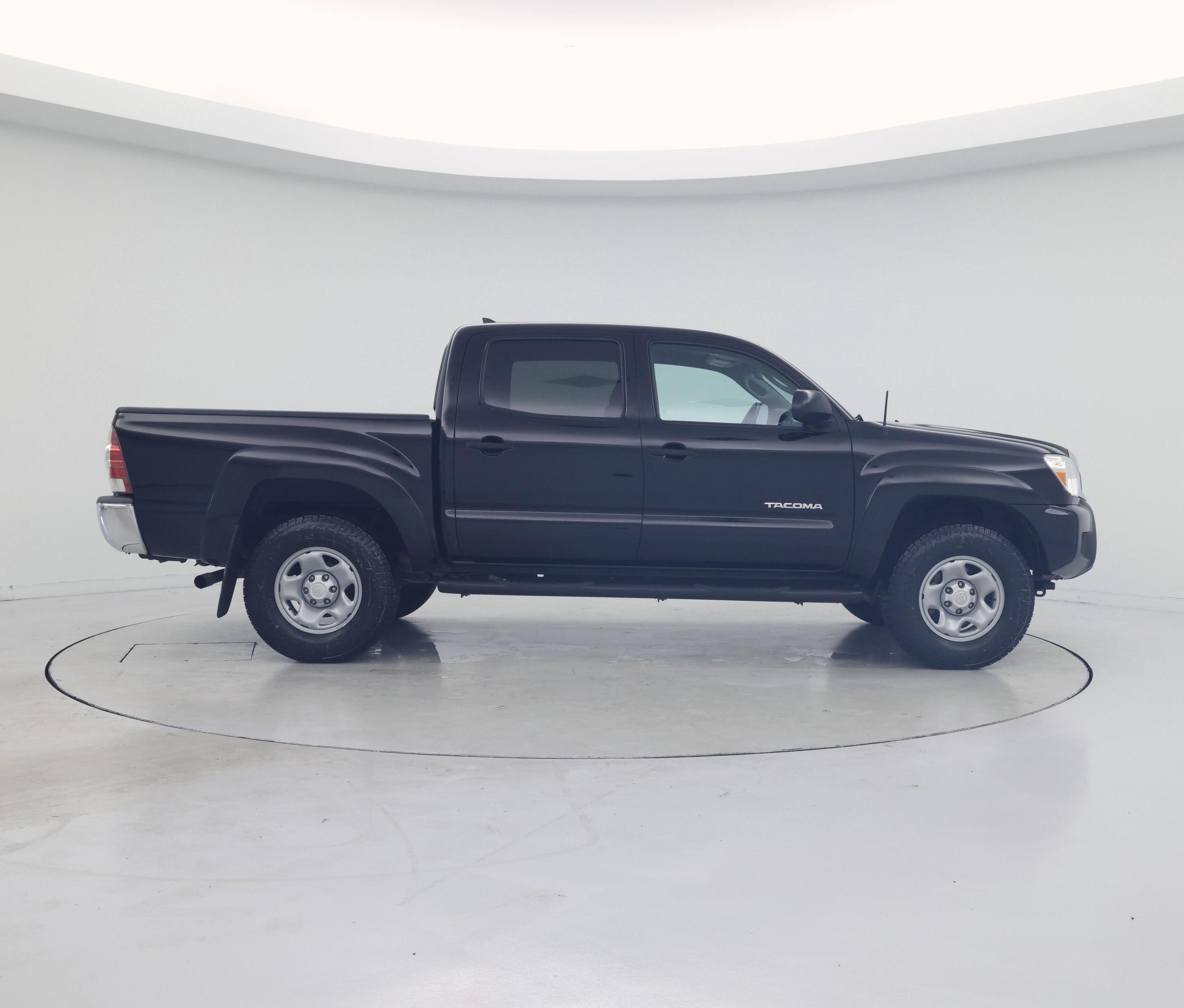 Thumbnail: 2015 Toyota Tacoma - 7