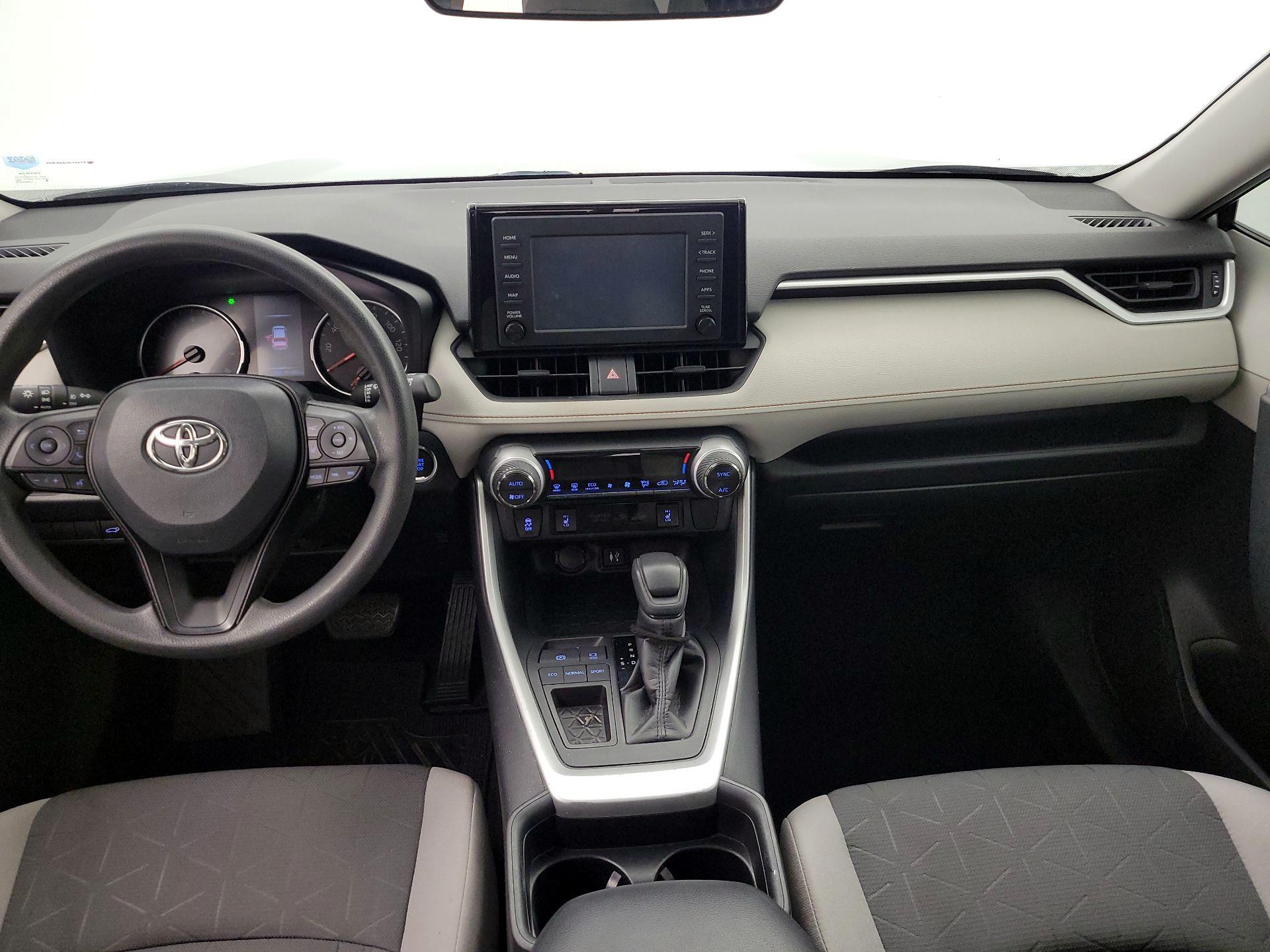 Thumbnail: 2019 Toyota RAV4 - 9