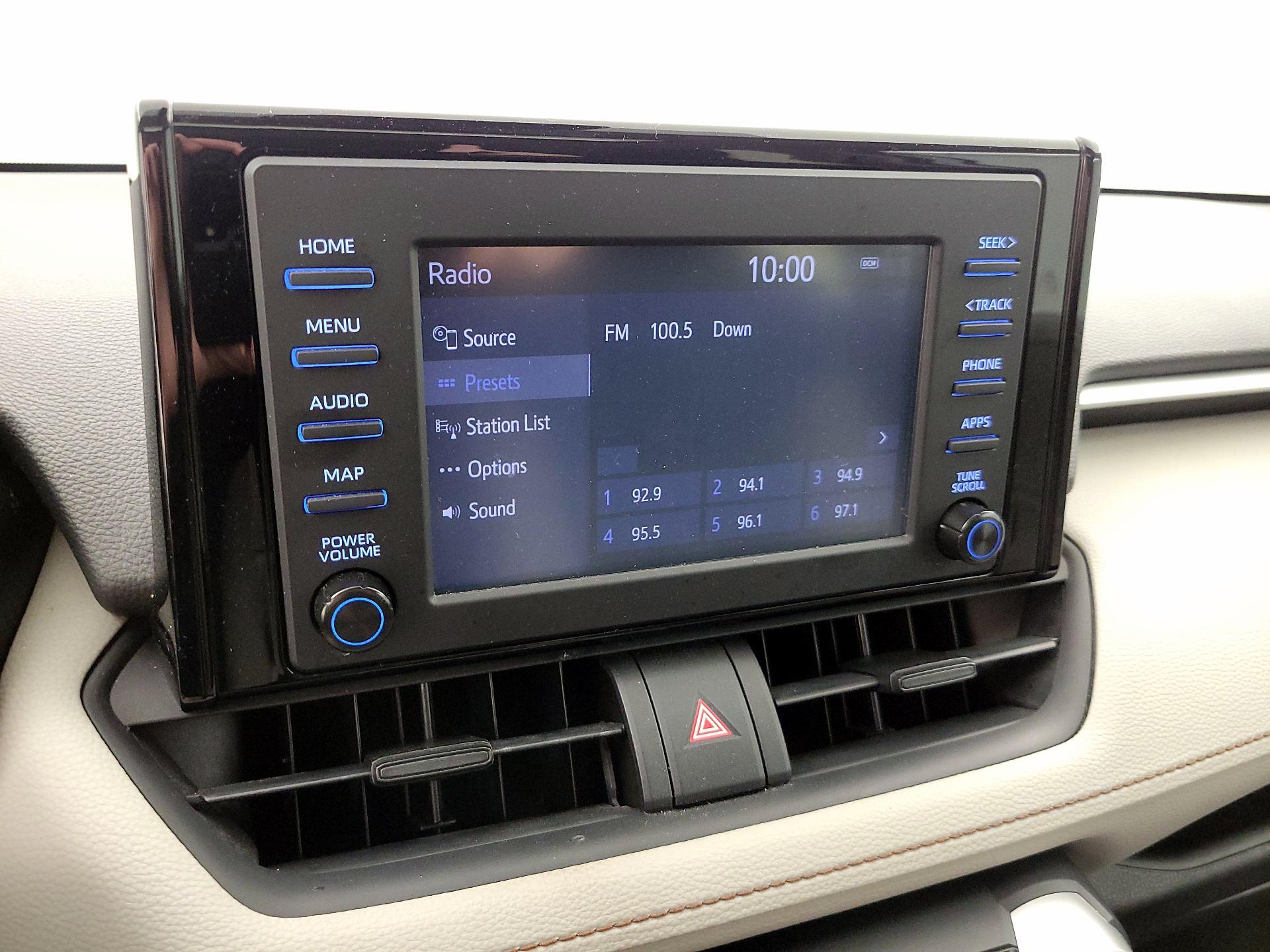 Thumbnail: 2019 Toyota RAV4 - 16