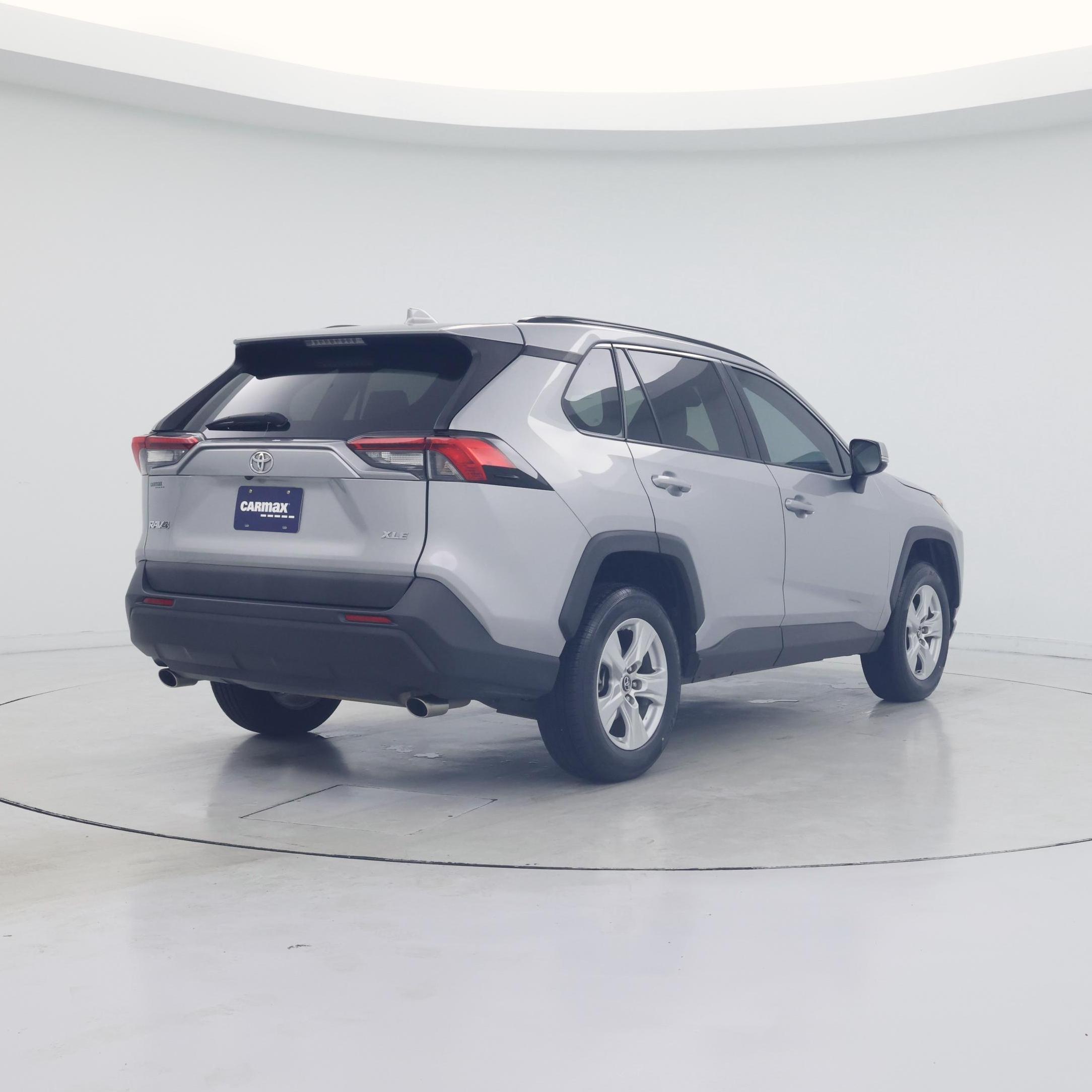 Thumbnail: 2019 Toyota RAV4 - 8