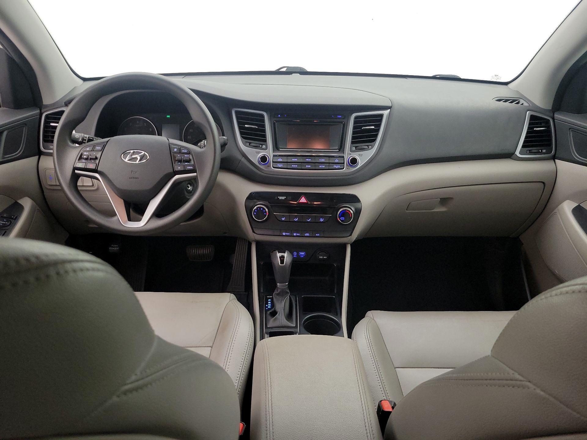Thumbnail: 2016 Hyundai Tucson - 9