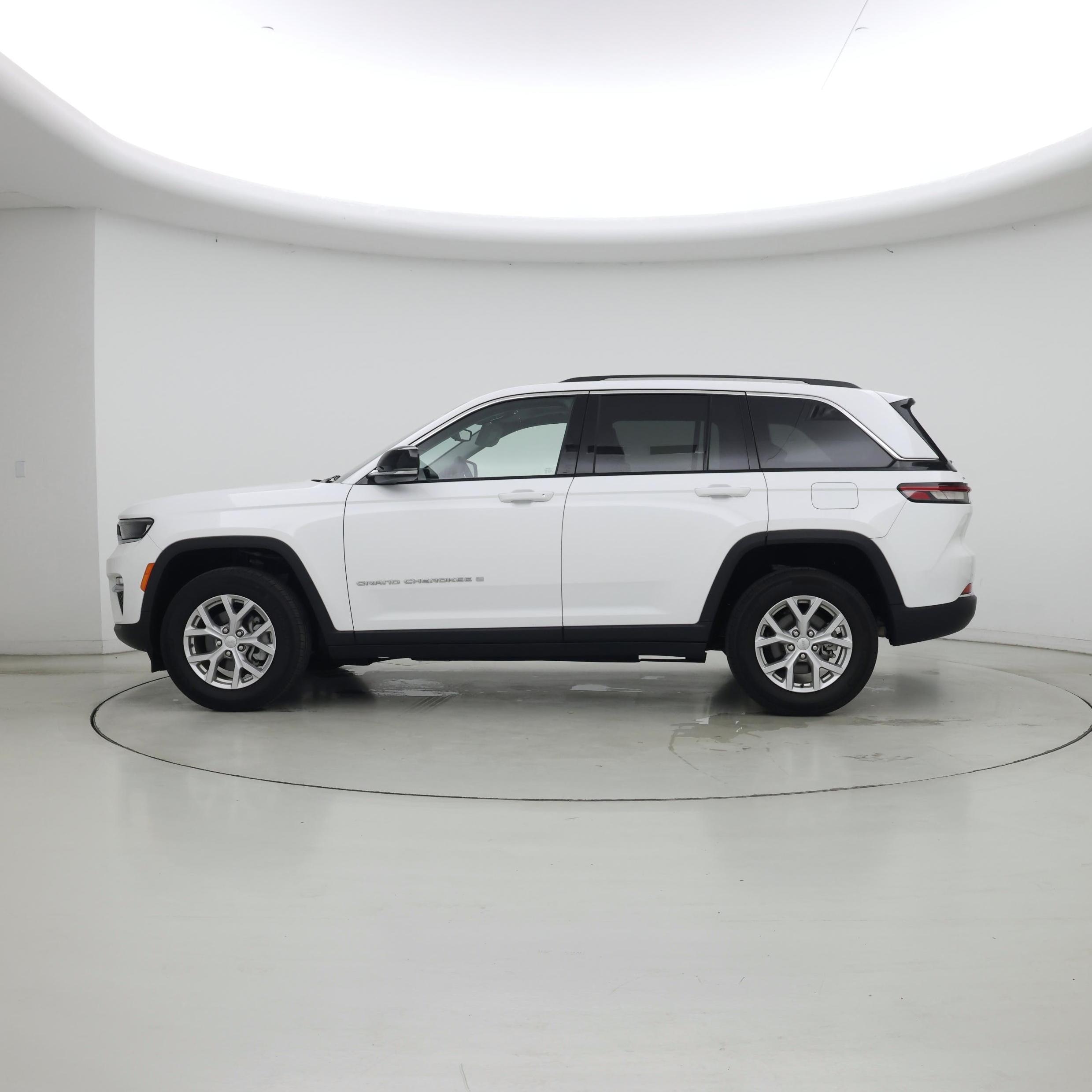 Thumbnail: 2023 Jeep Grand Cherokee - 3