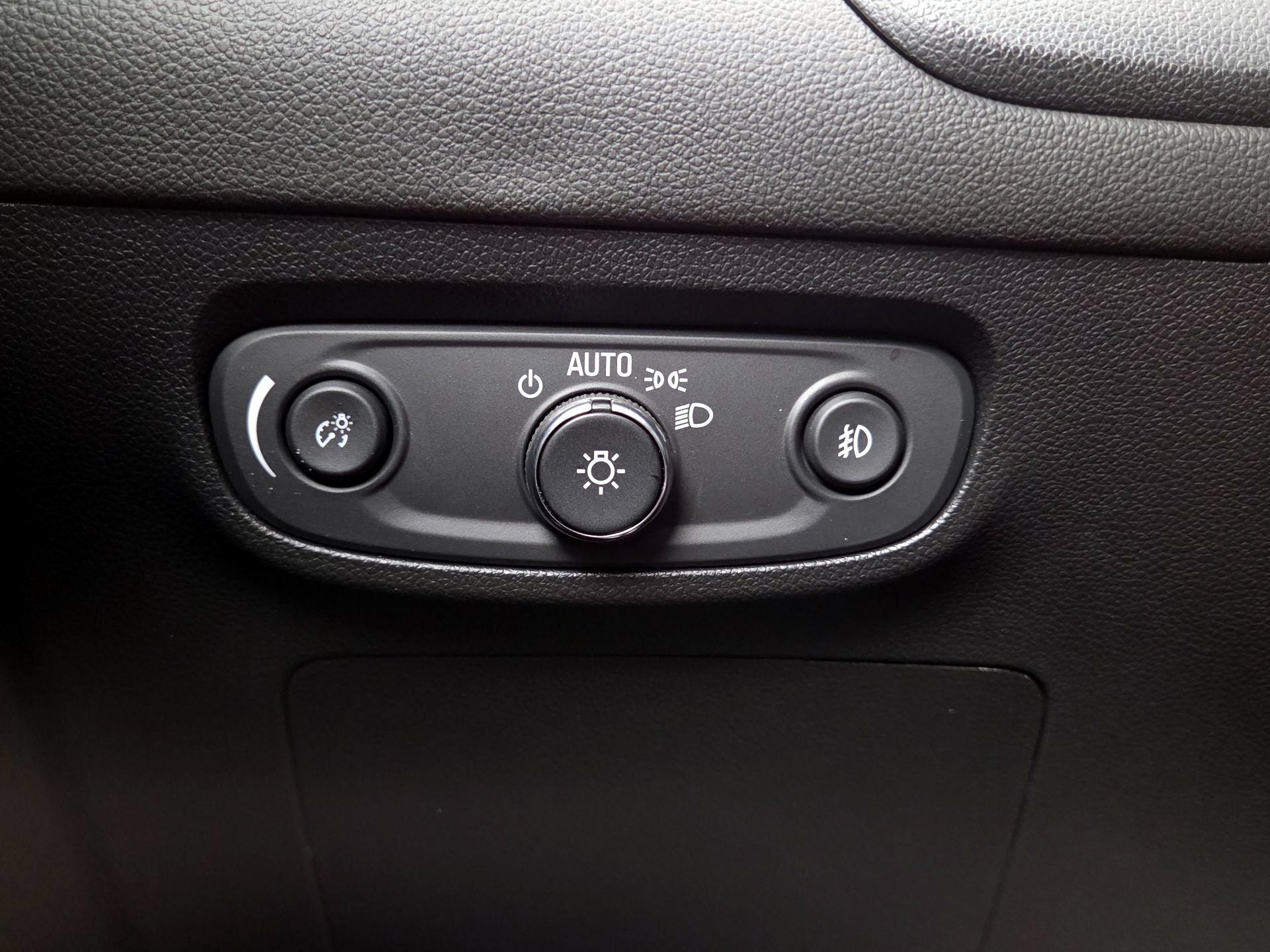 Thumbnail: 2021 Buick Encore GX - 13