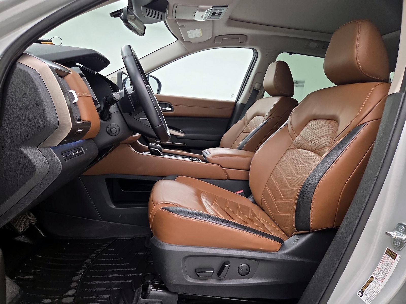 2023 Nissan Pathfinder Platinum - Photo 12