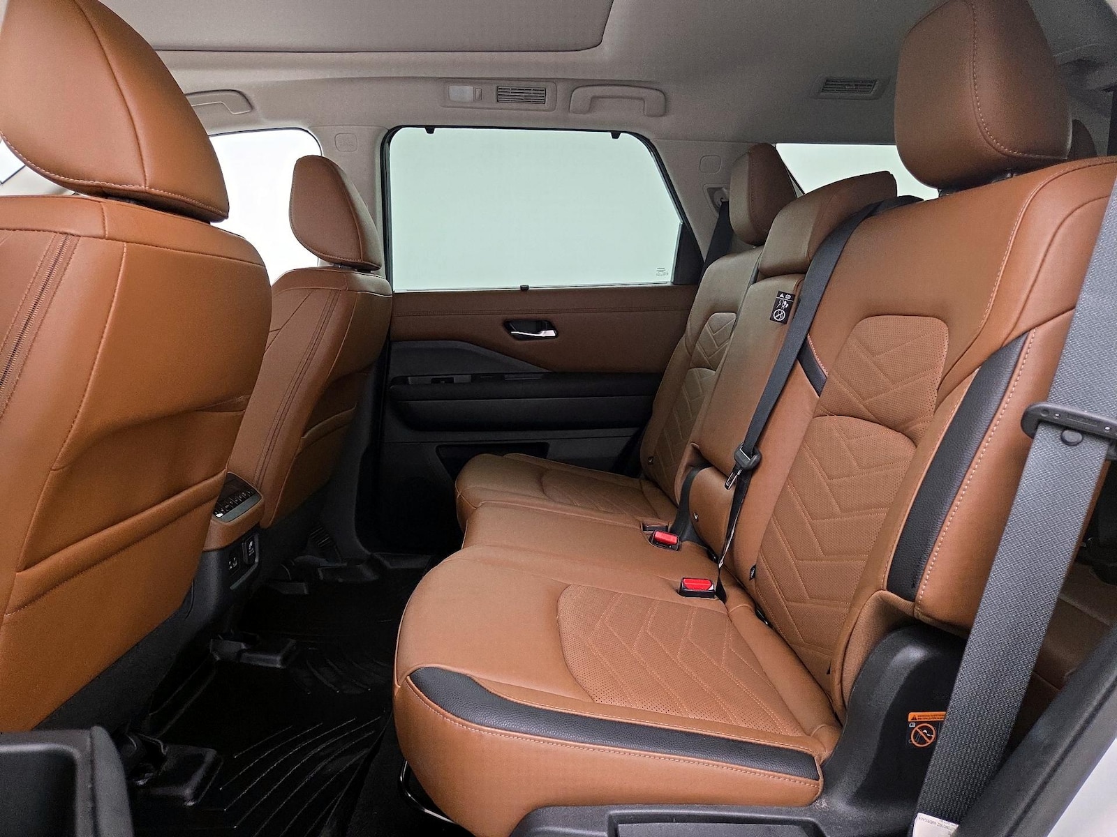 2023 Nissan Pathfinder Platinum - Photo 22
