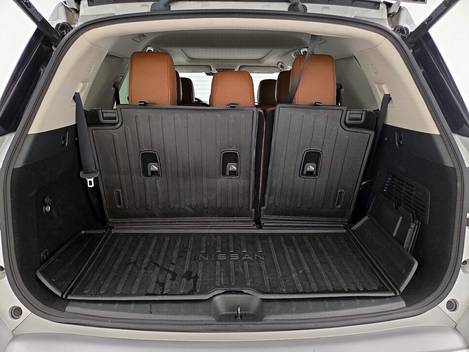 2023 Nissan Pathfinder Platinum - Photo 24