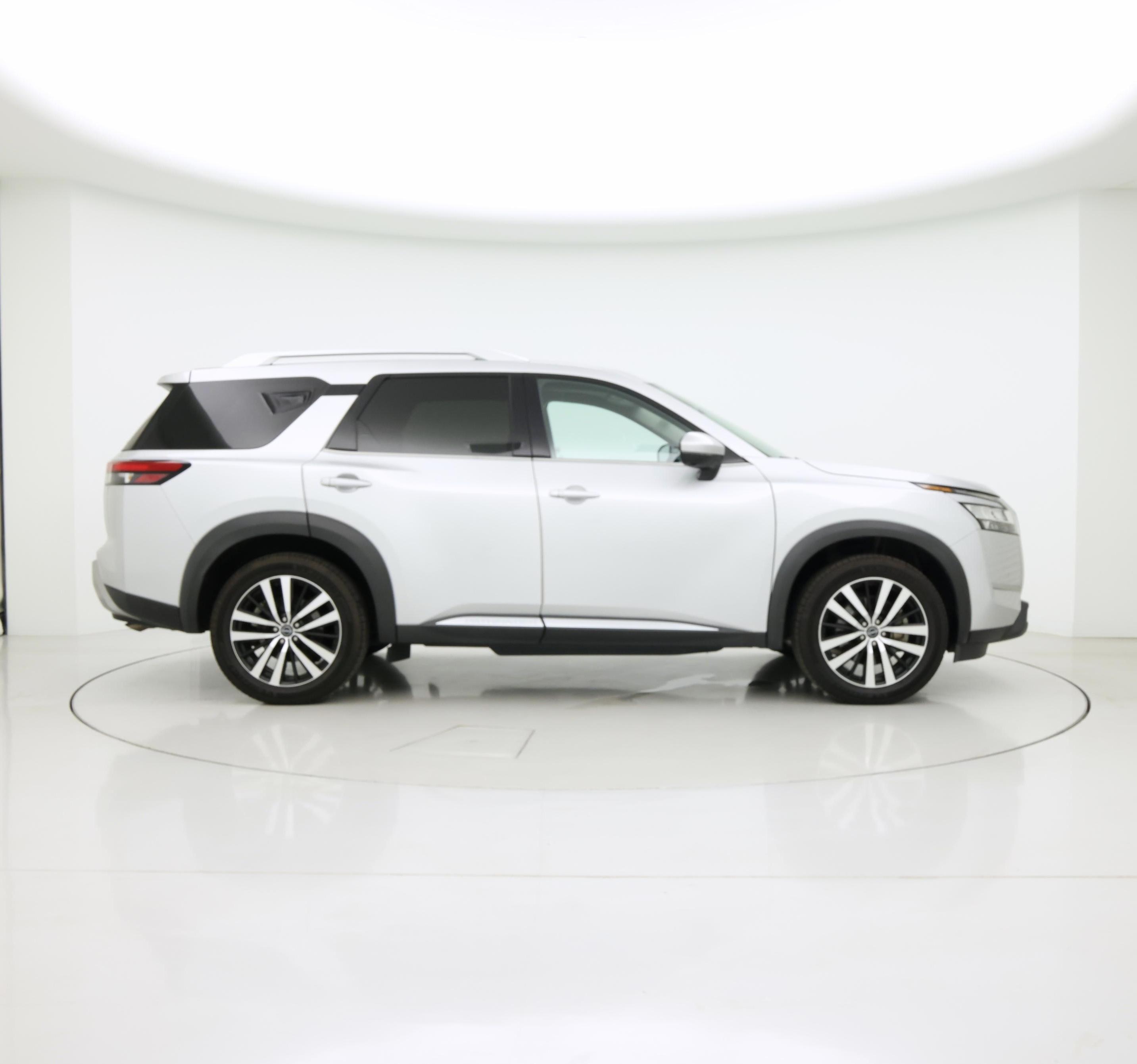 Thumbnail: 2023 Nissan Pathfinder - 7