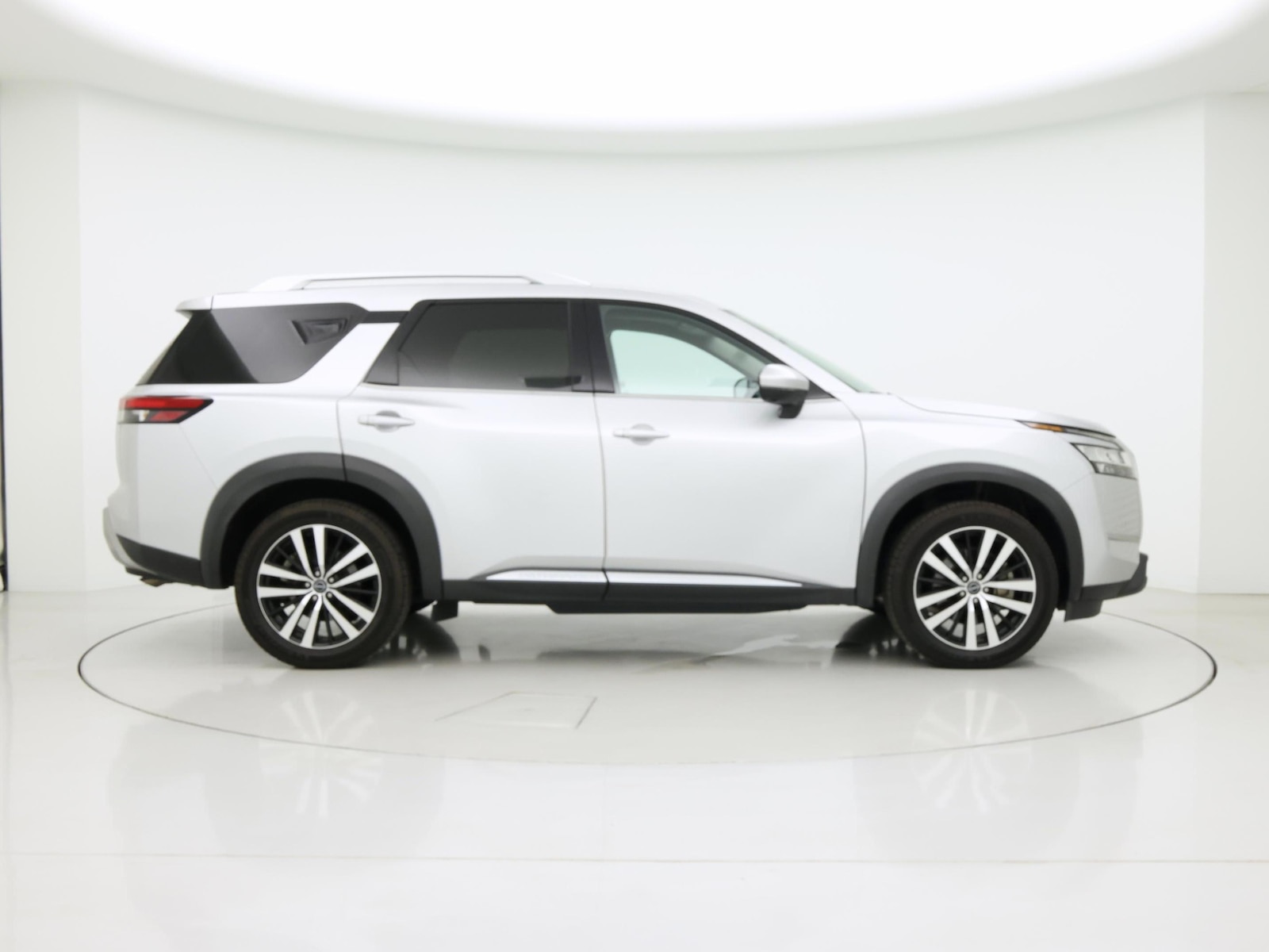 2023 Nissan Pathfinder Platinum - Photo 8