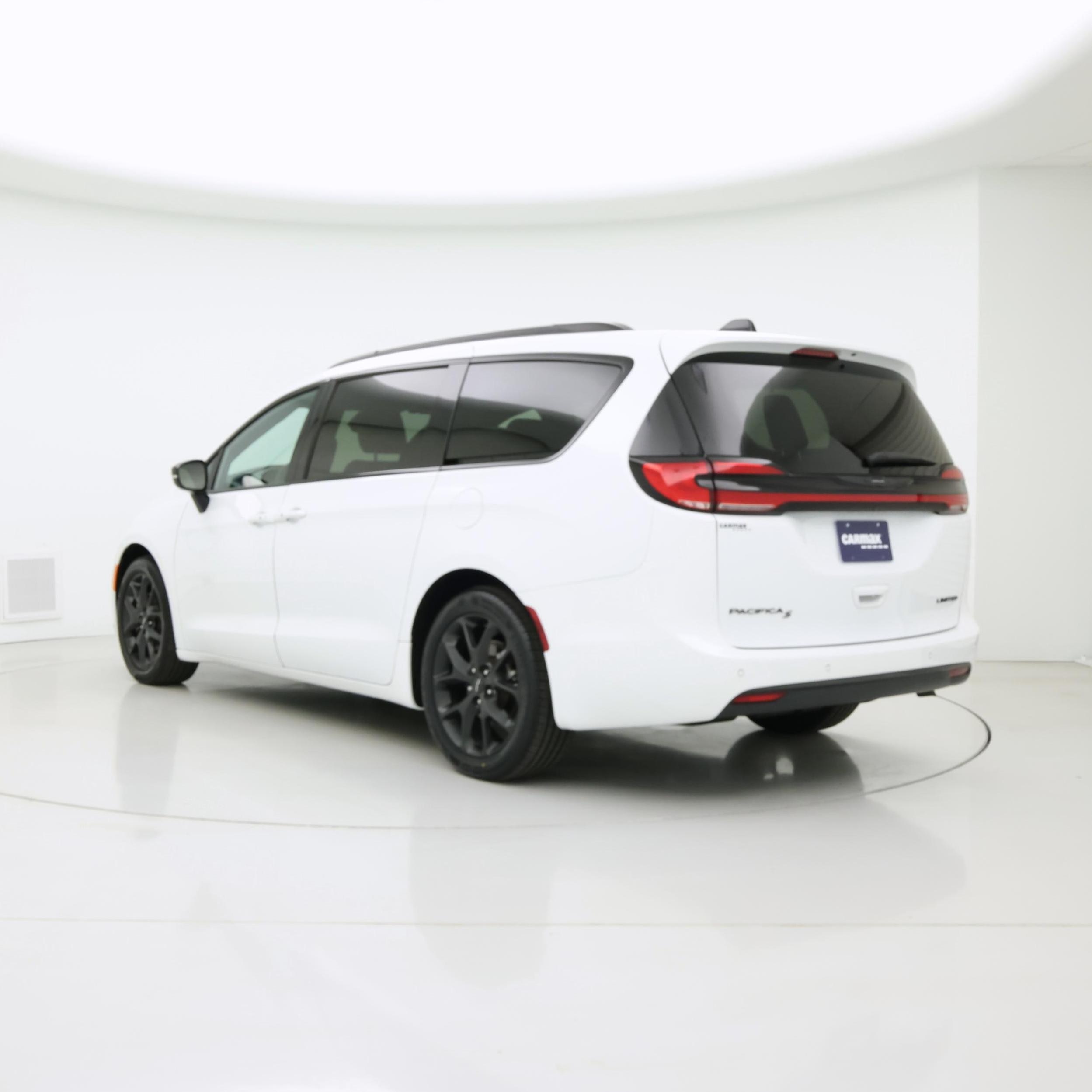 Thumbnail: 2024 Chrysler Pacifica - 2