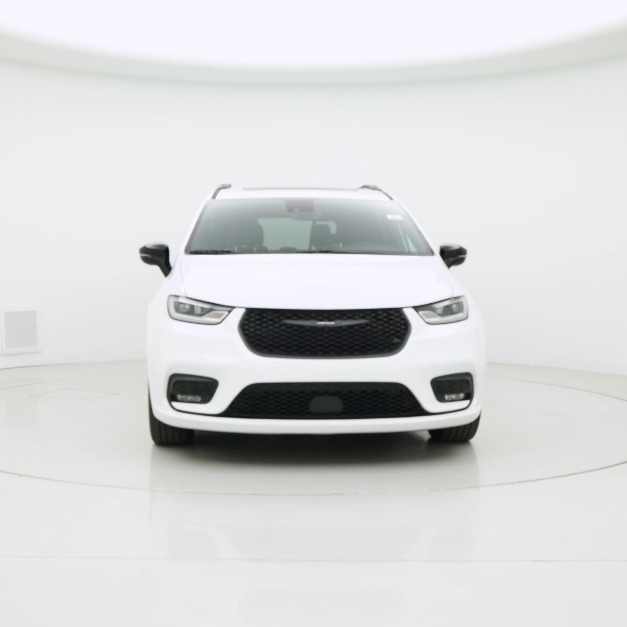 Thumbnail: 2024 Chrysler Pacifica - 5