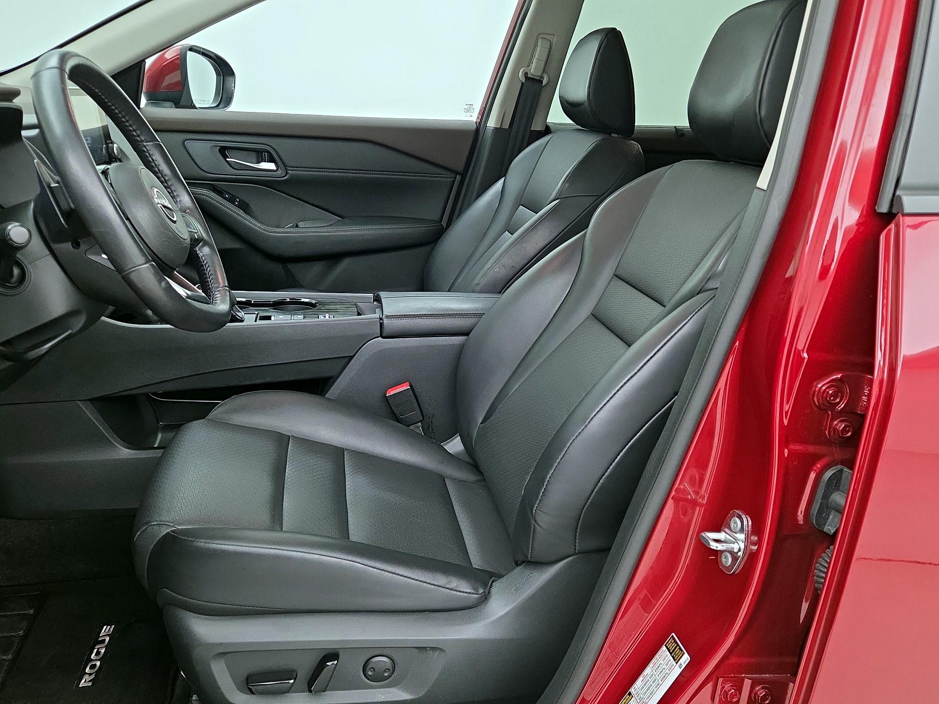 Thumbnail: 2023 Nissan Rogue - 11
