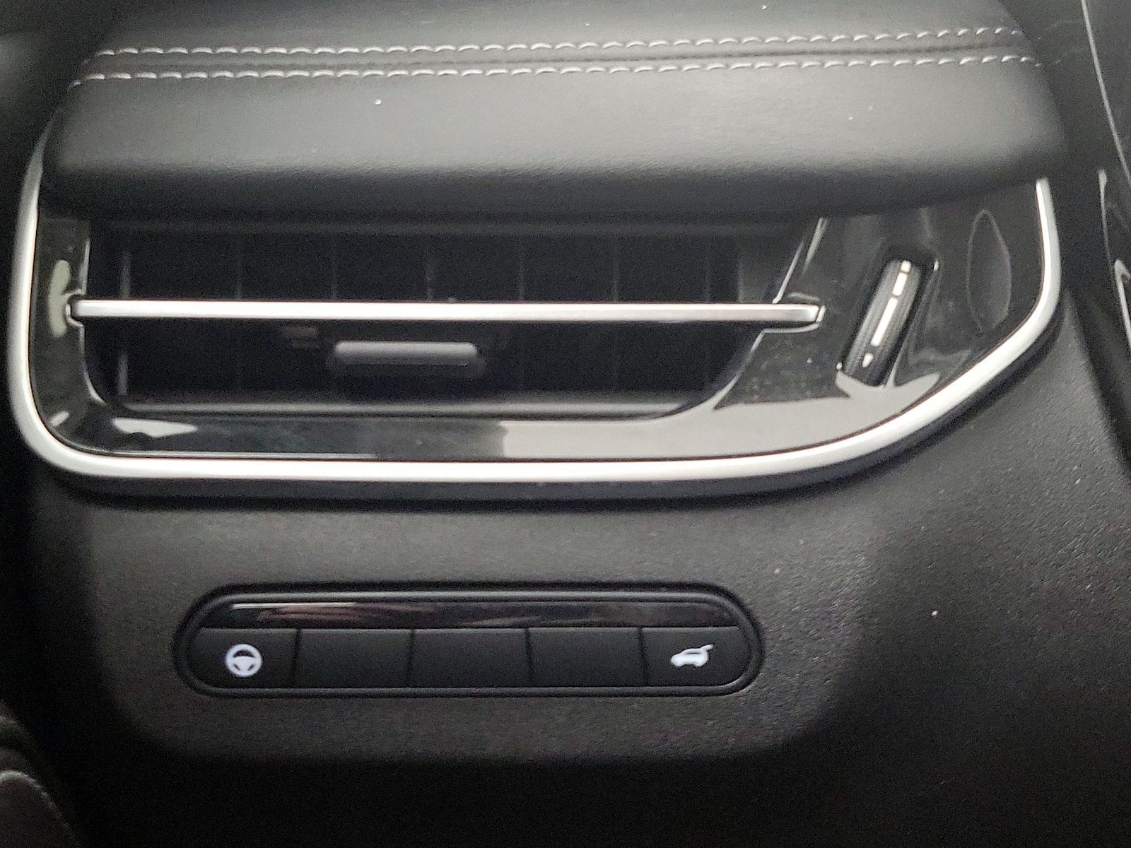 2023 INFINITI QX60 LUXE - Photo 14