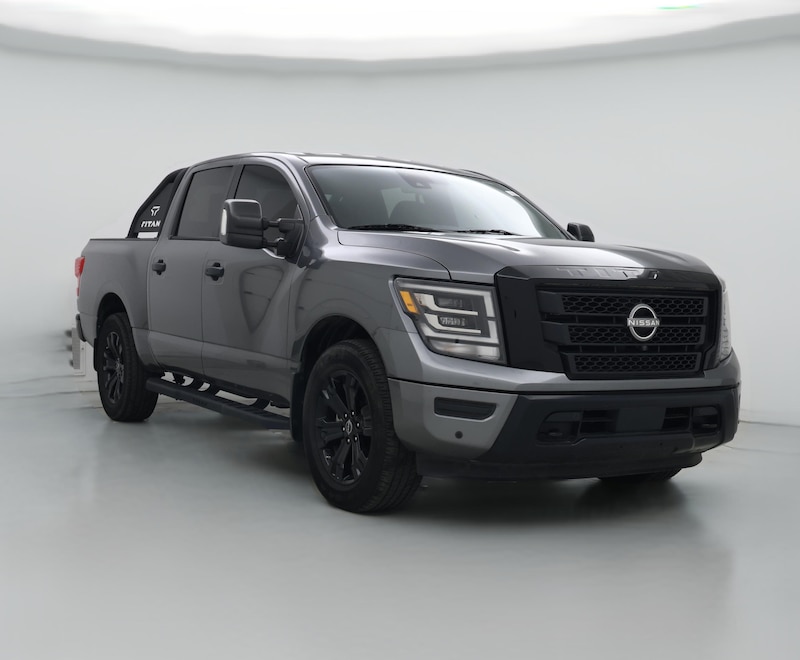 2023 Nissan Titan SV