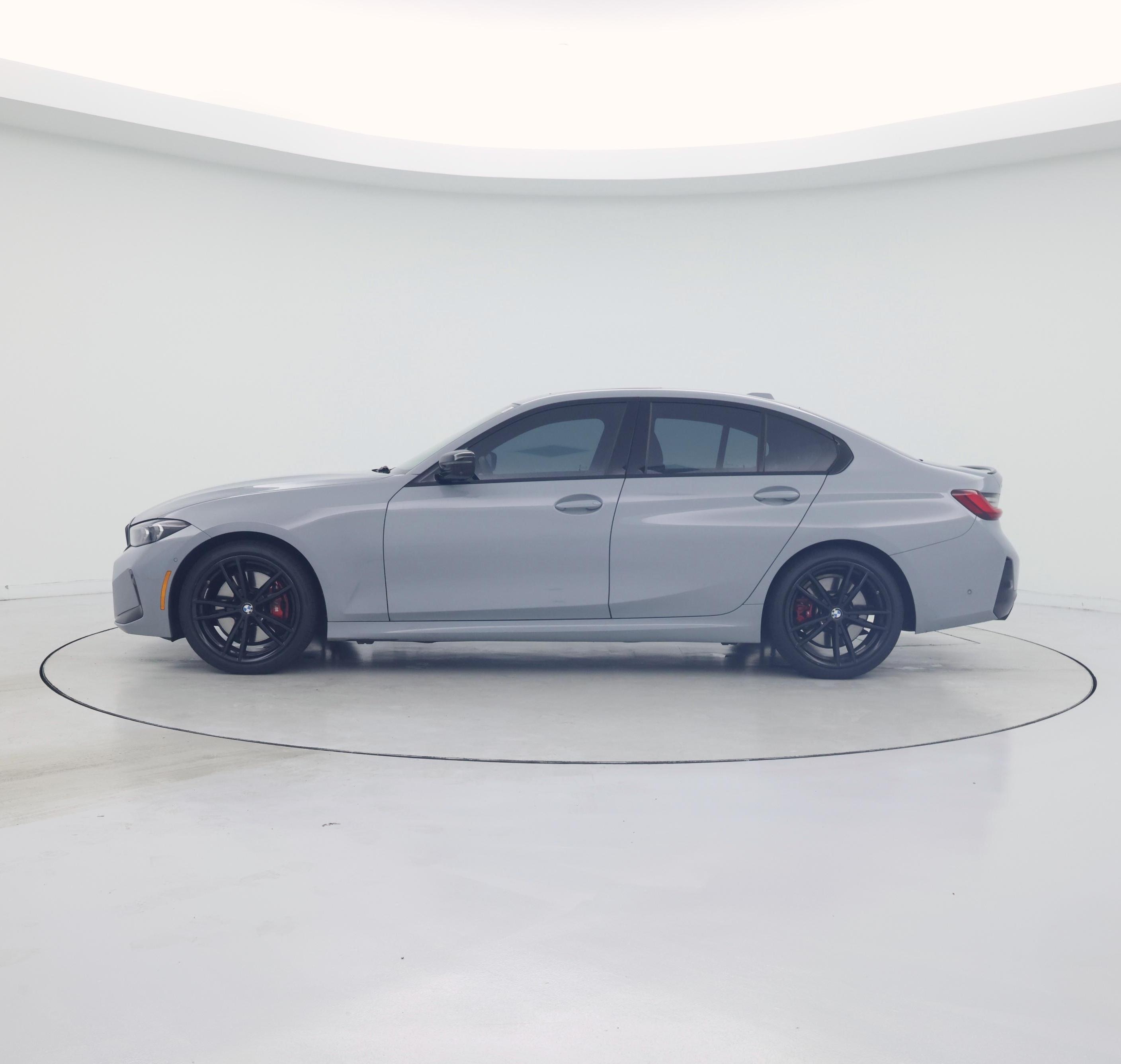 Thumbnail: 2024 BMW 3 Series - 3