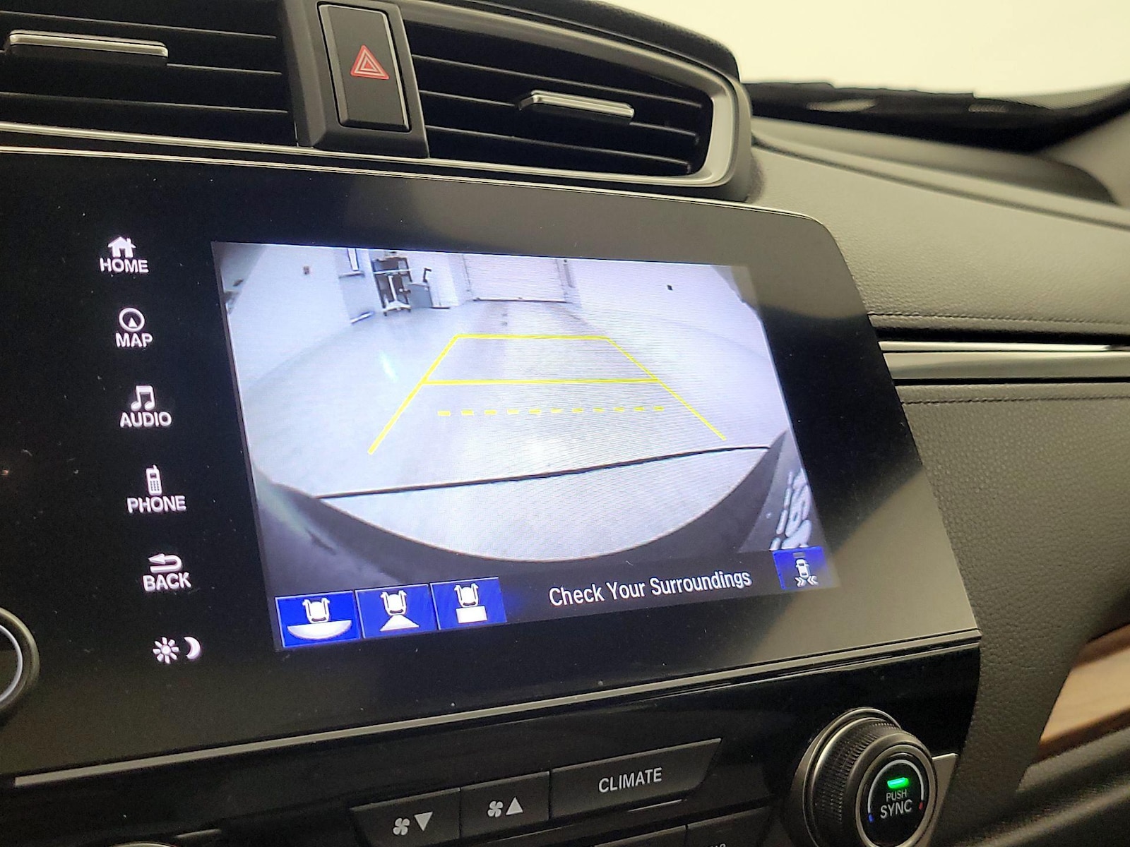 2020 Honda CR-V Touring - Photo 16
