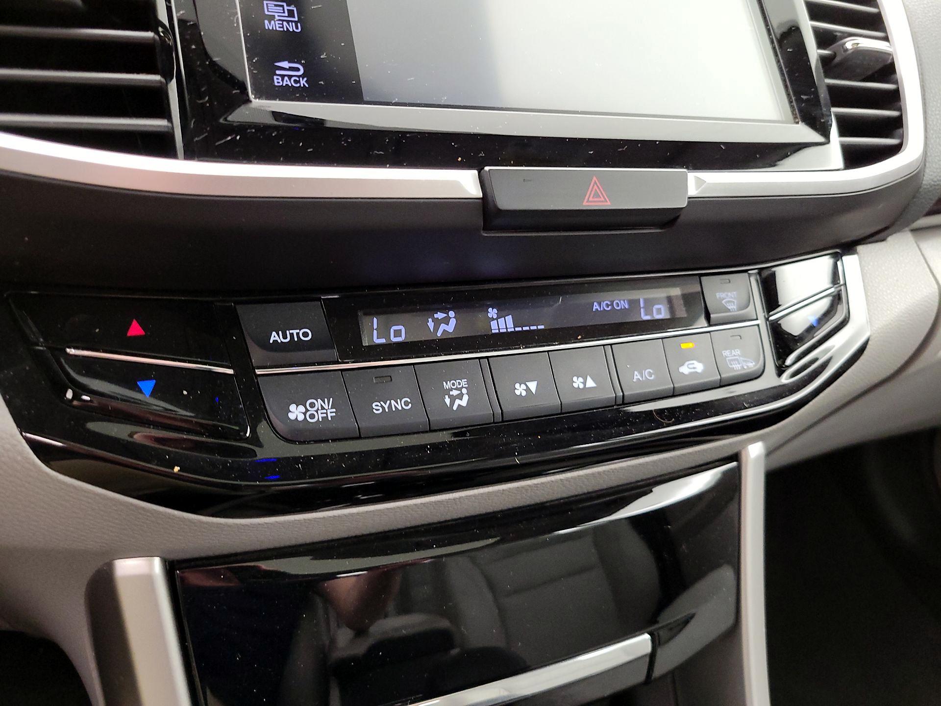 Thumbnail: 2016 Honda Accord - 16