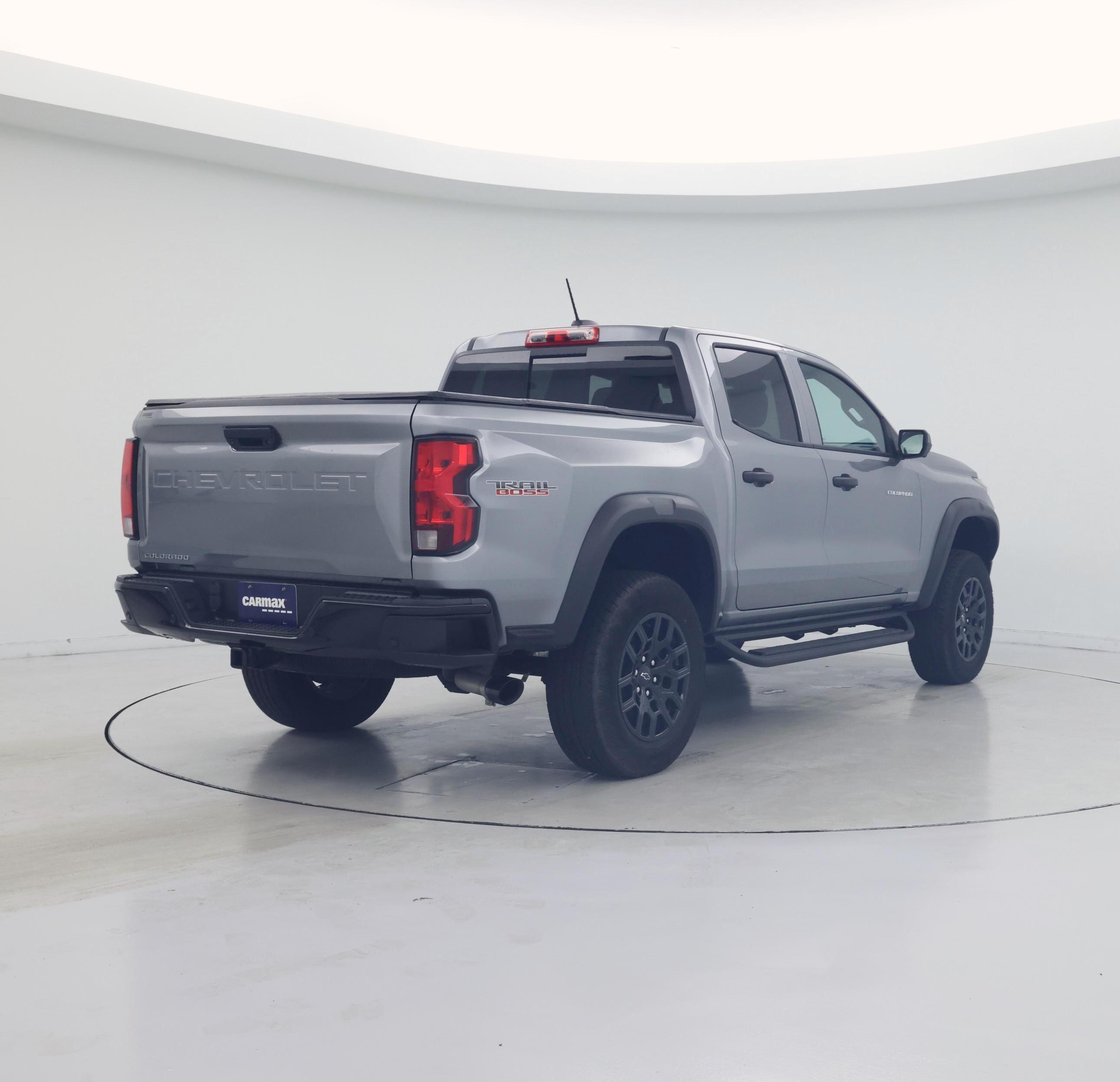 Thumbnail: 2024 Chevrolet Colorado - 8