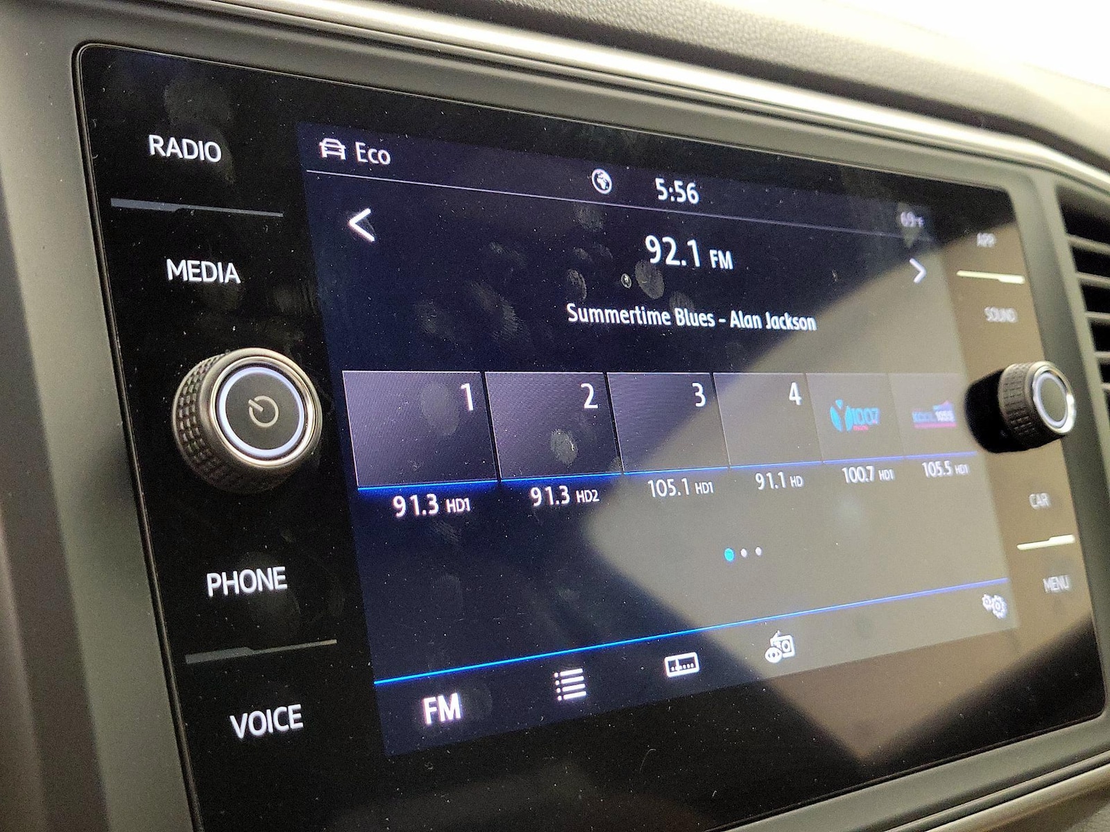 2020 Volkswagen Atlas Cross Sport SE w/Tech - Photo 16