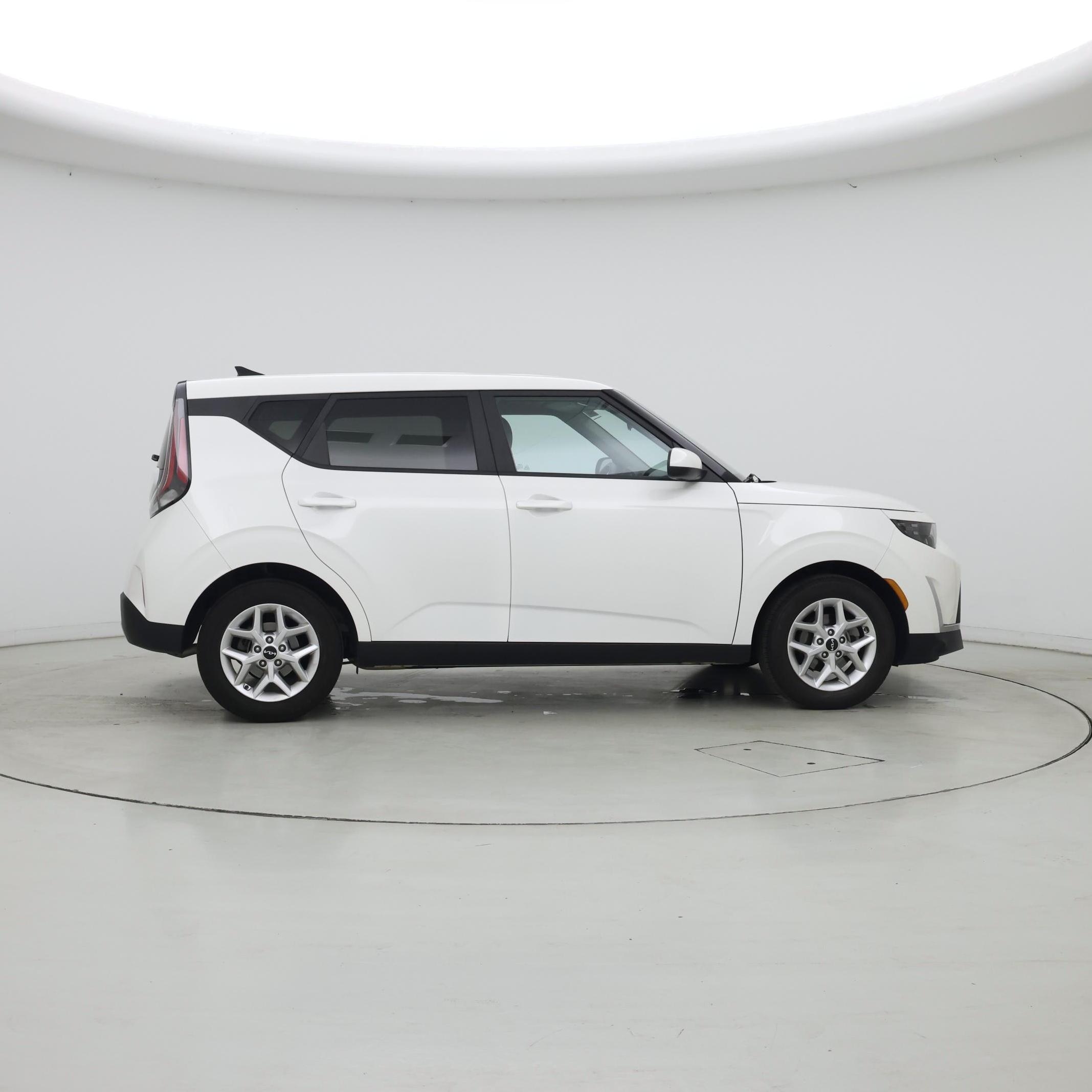 Thumbnail: 2023 Kia Soul - 7