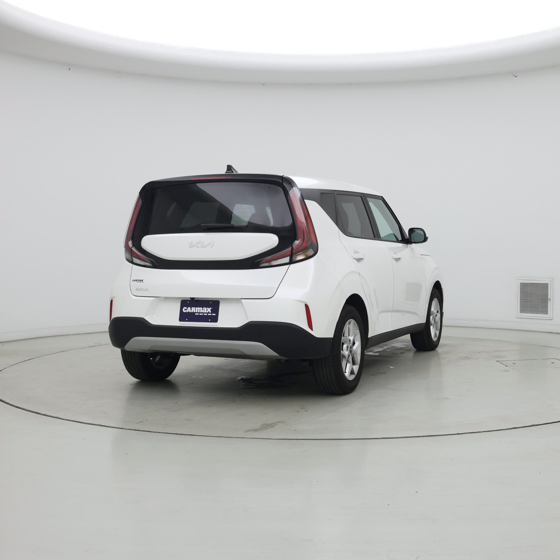 Thumbnail: 2023 Kia Soul - 8