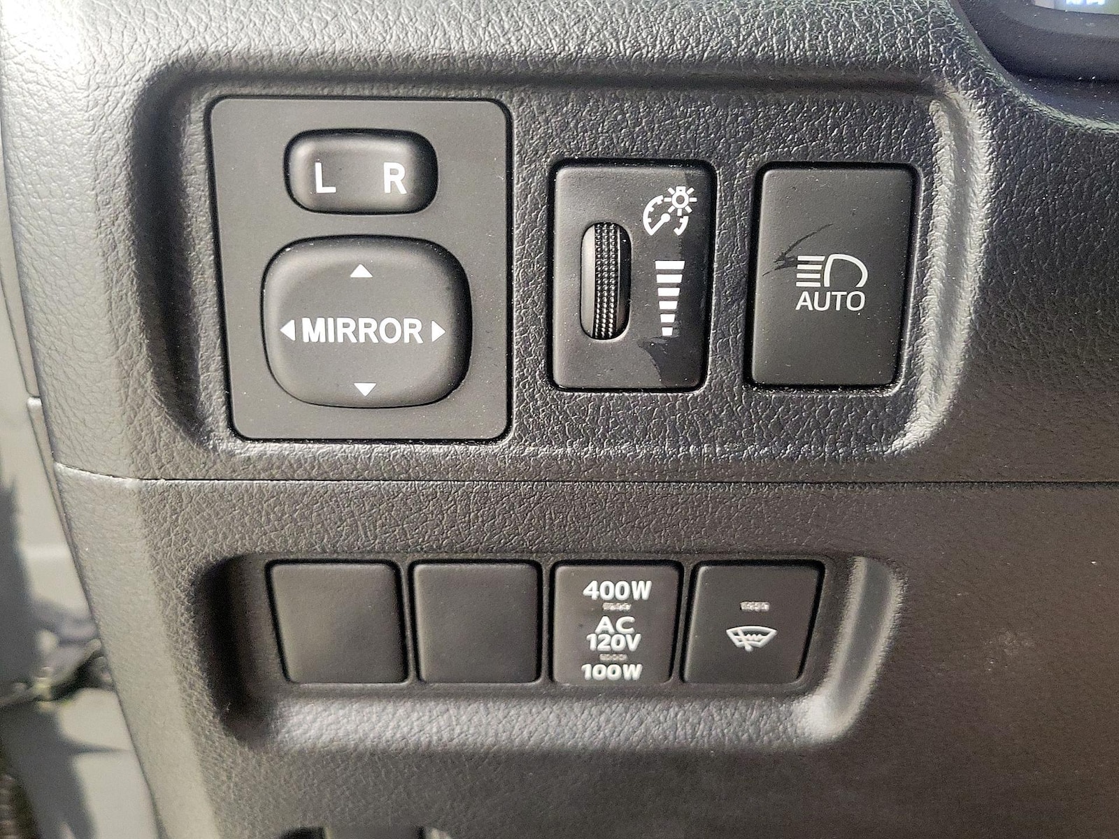 2024 Toyota 4Runner SR5 - Photo 14