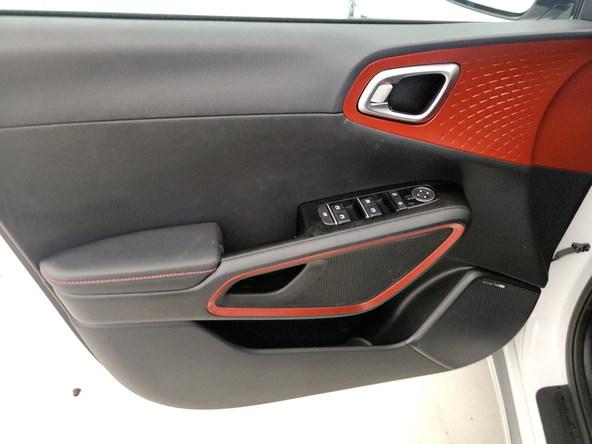 Thumbnail: 2023 Kia Soul - 12