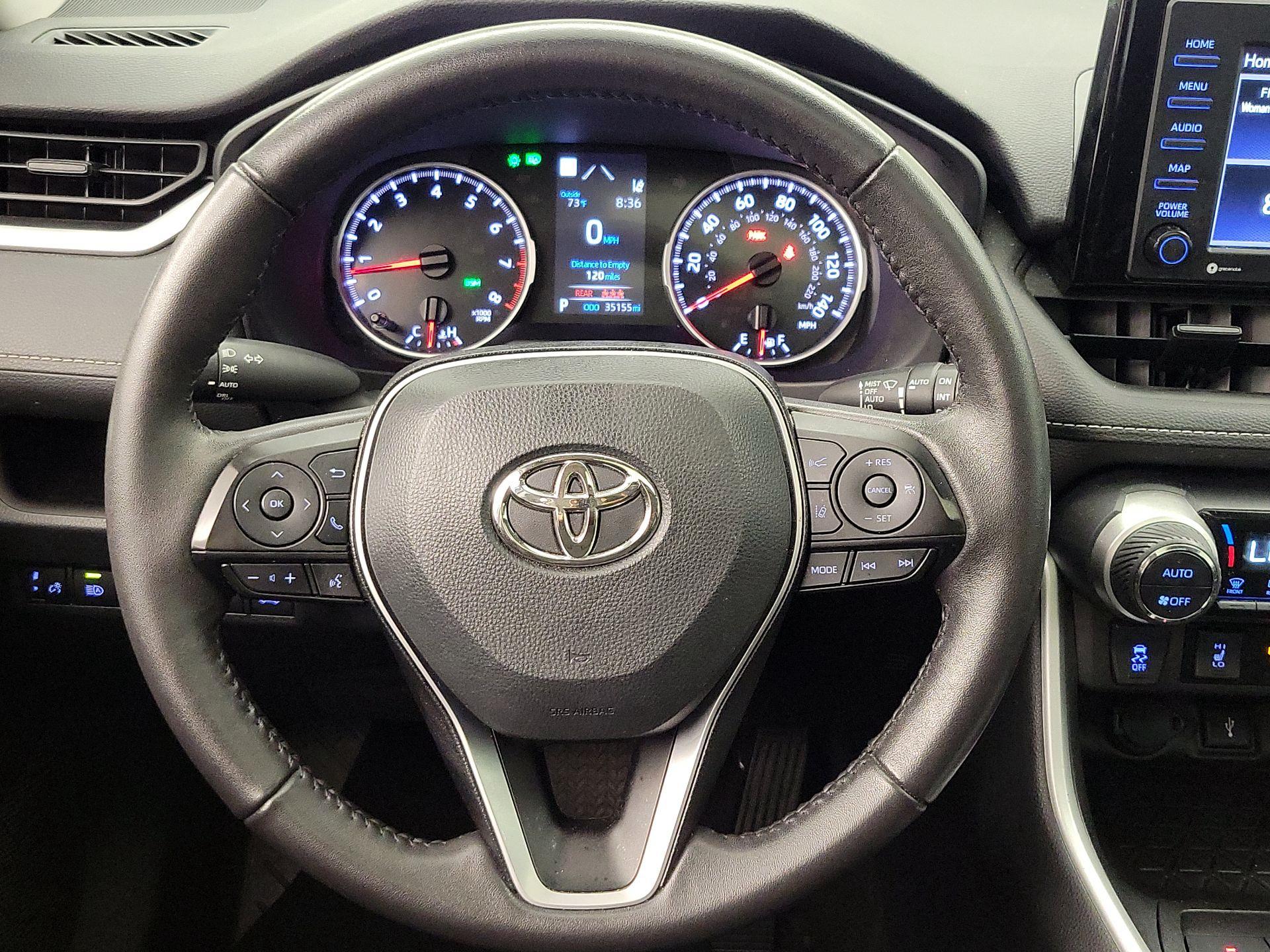 Thumbnail: 2022 Toyota RAV4 - 10
