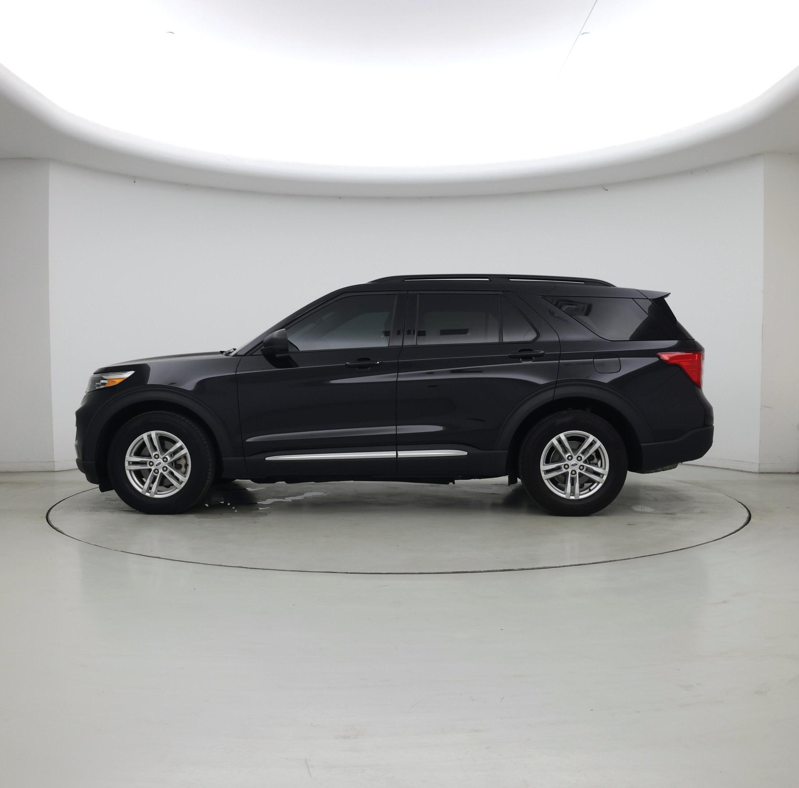 Thumbnail: 2024 Ford Explorer - 3