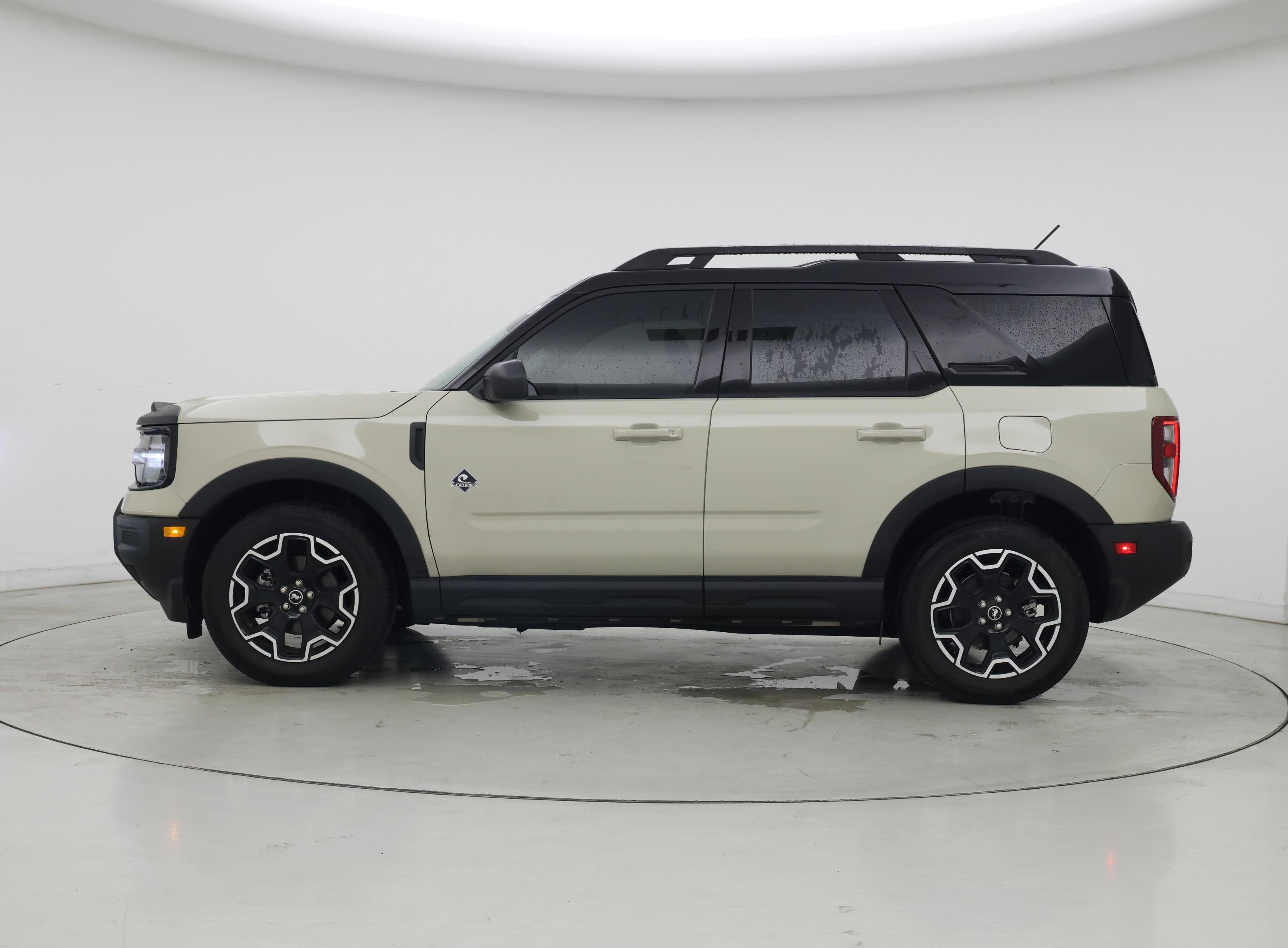 Thumbnail: 2025 Ford Bronco Sport - 3