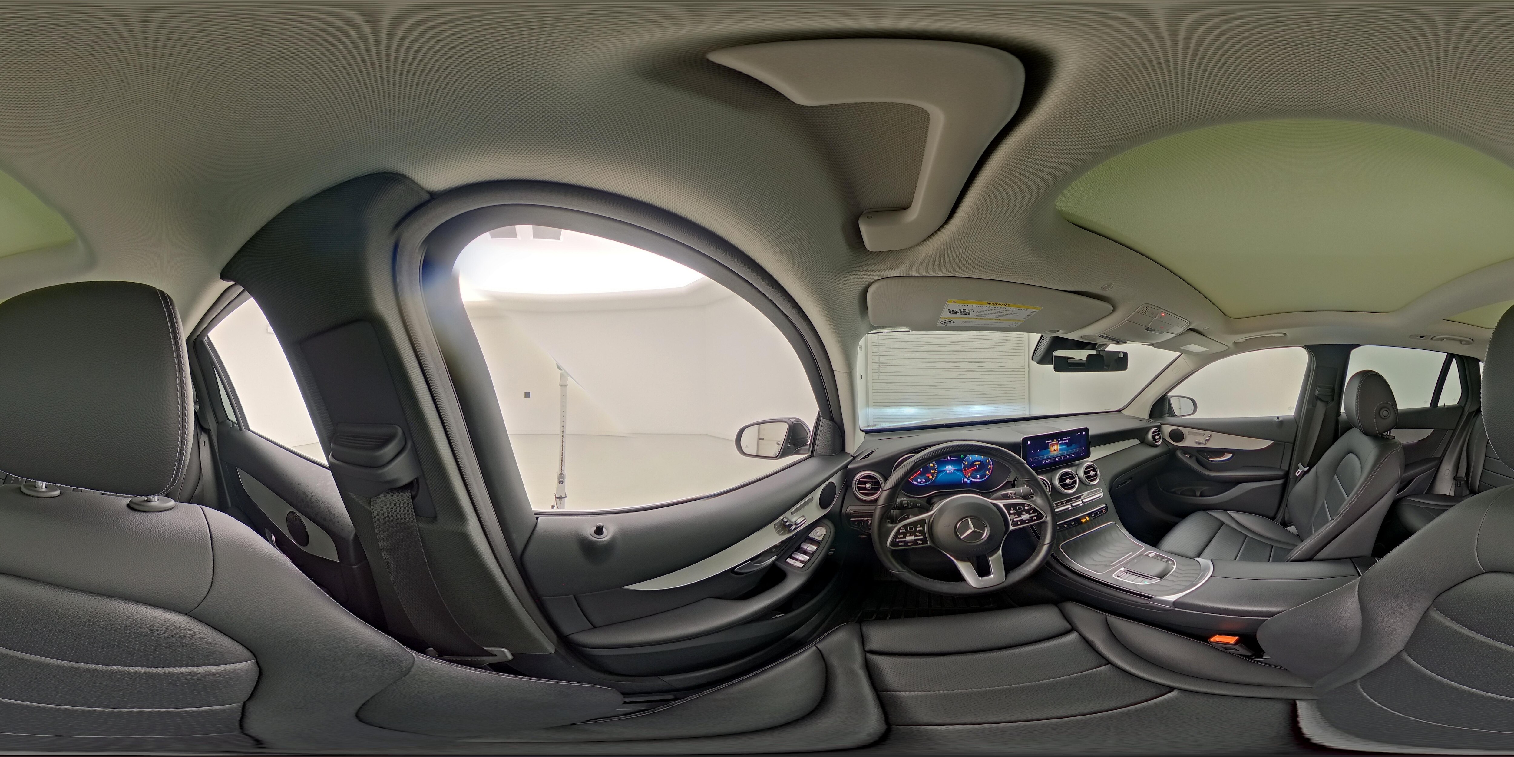 2022 Mercedes-Benz GLC GLC300 - Photo 28