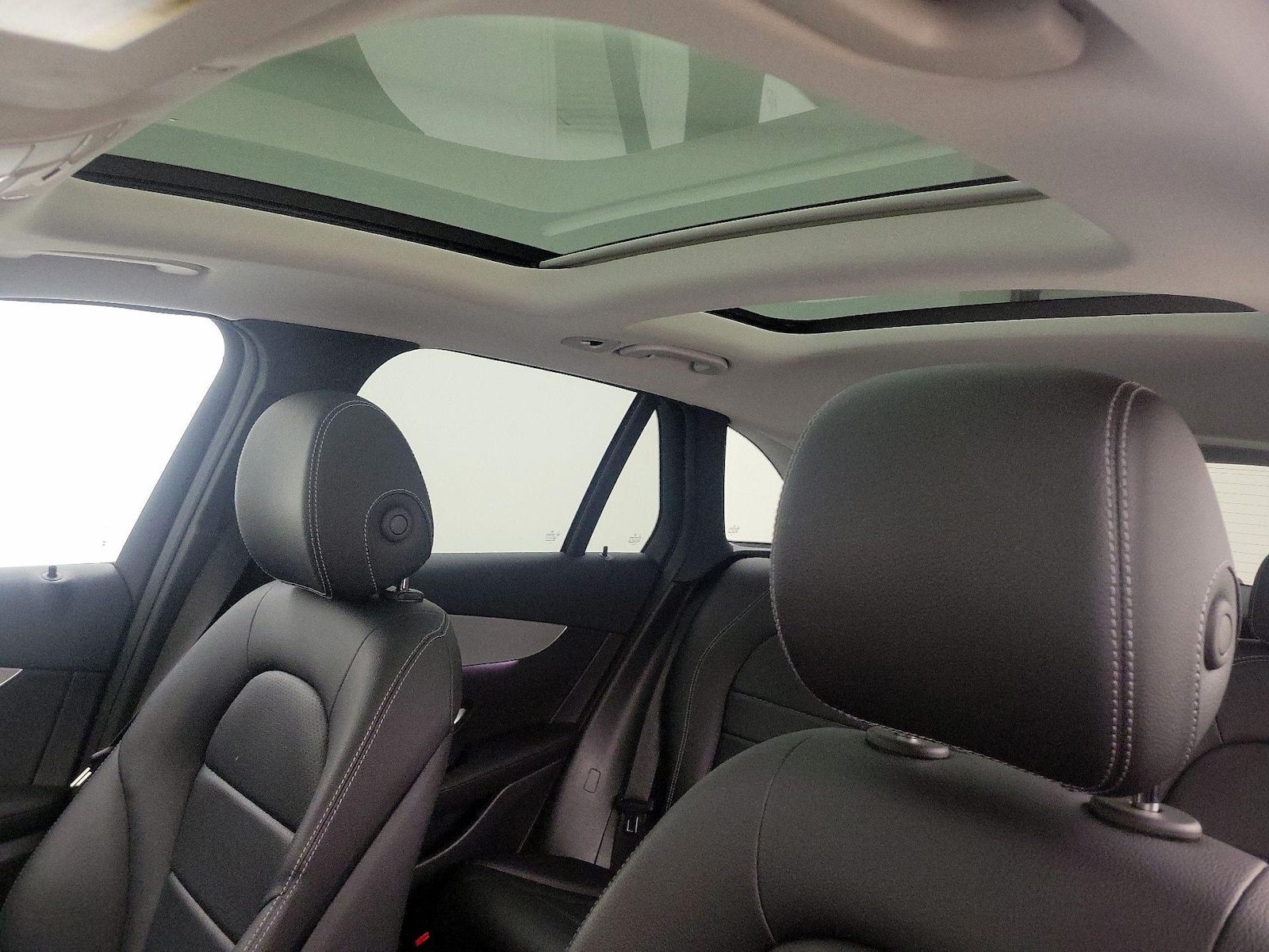 2022 Mercedes-Benz GLC GLC300 - Photo 20
