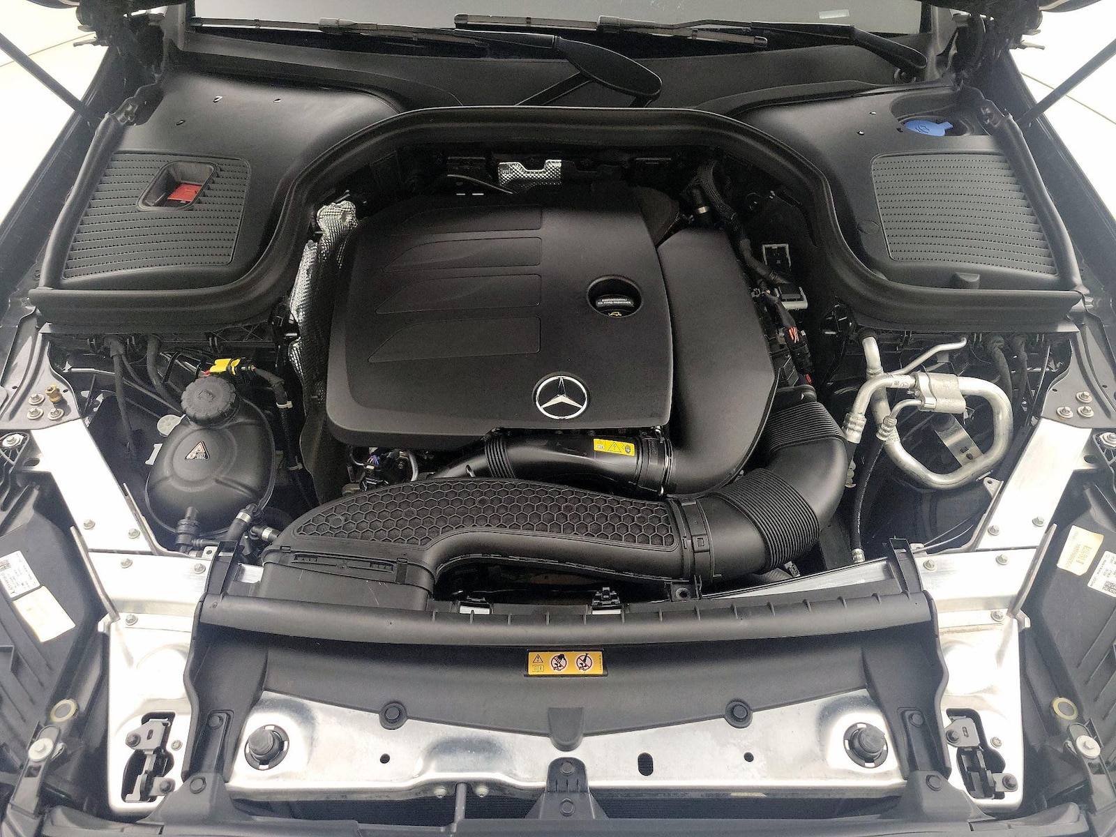 2022 Mercedes-Benz GLC GLC300 - Photo 24