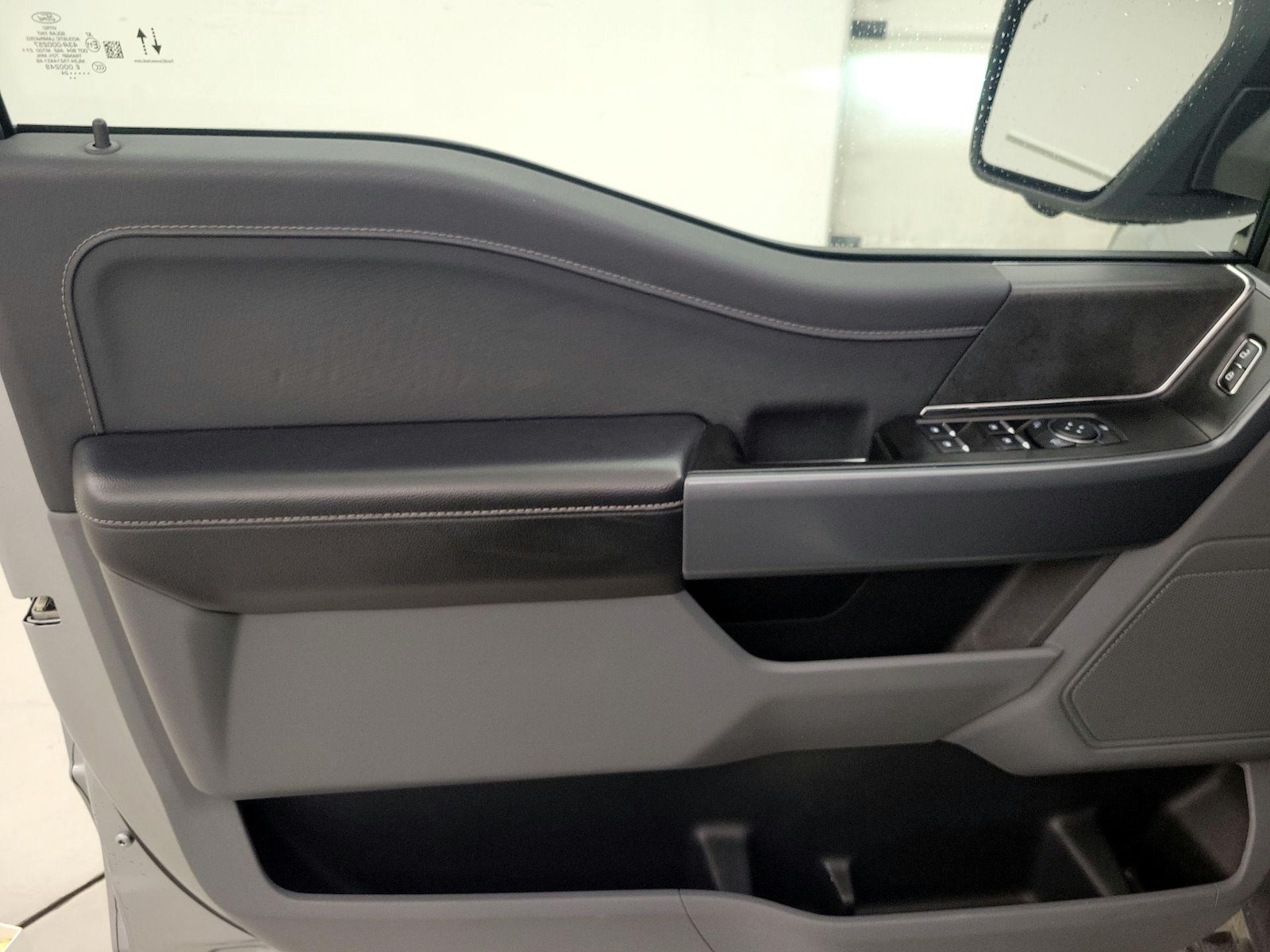 2024 Ford F-150 XLT - Photo 13