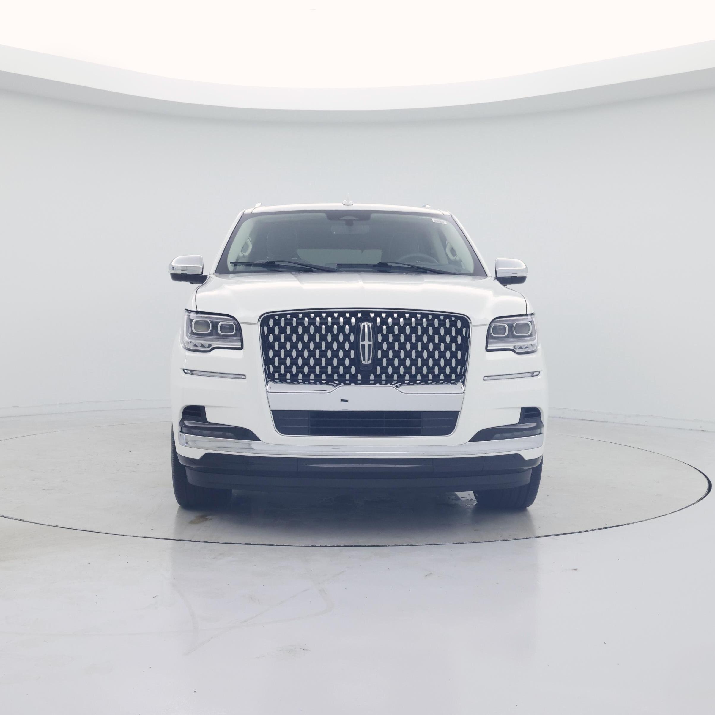 Thumbnail: 2022 Lincoln Navigator - 5