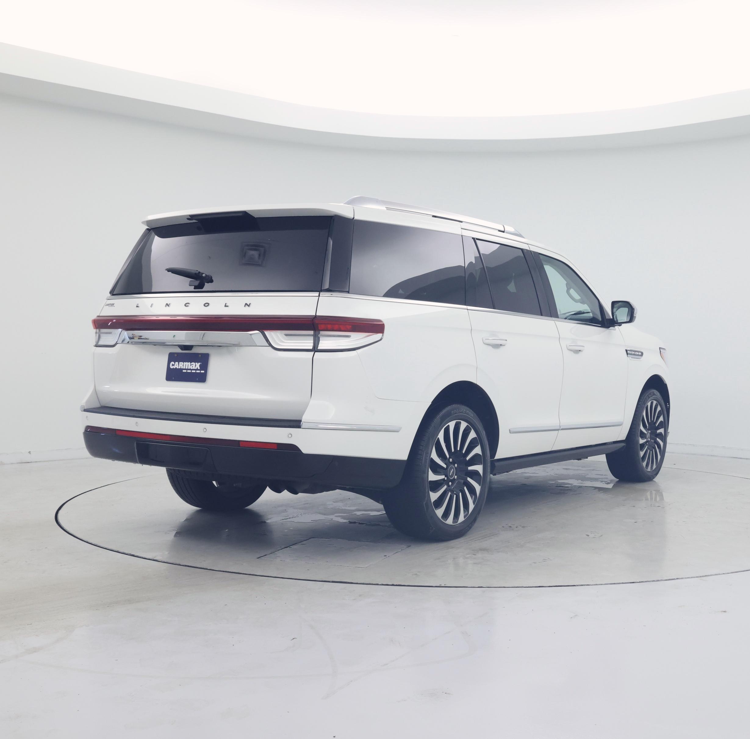 Thumbnail: 2022 Lincoln Navigator - 8