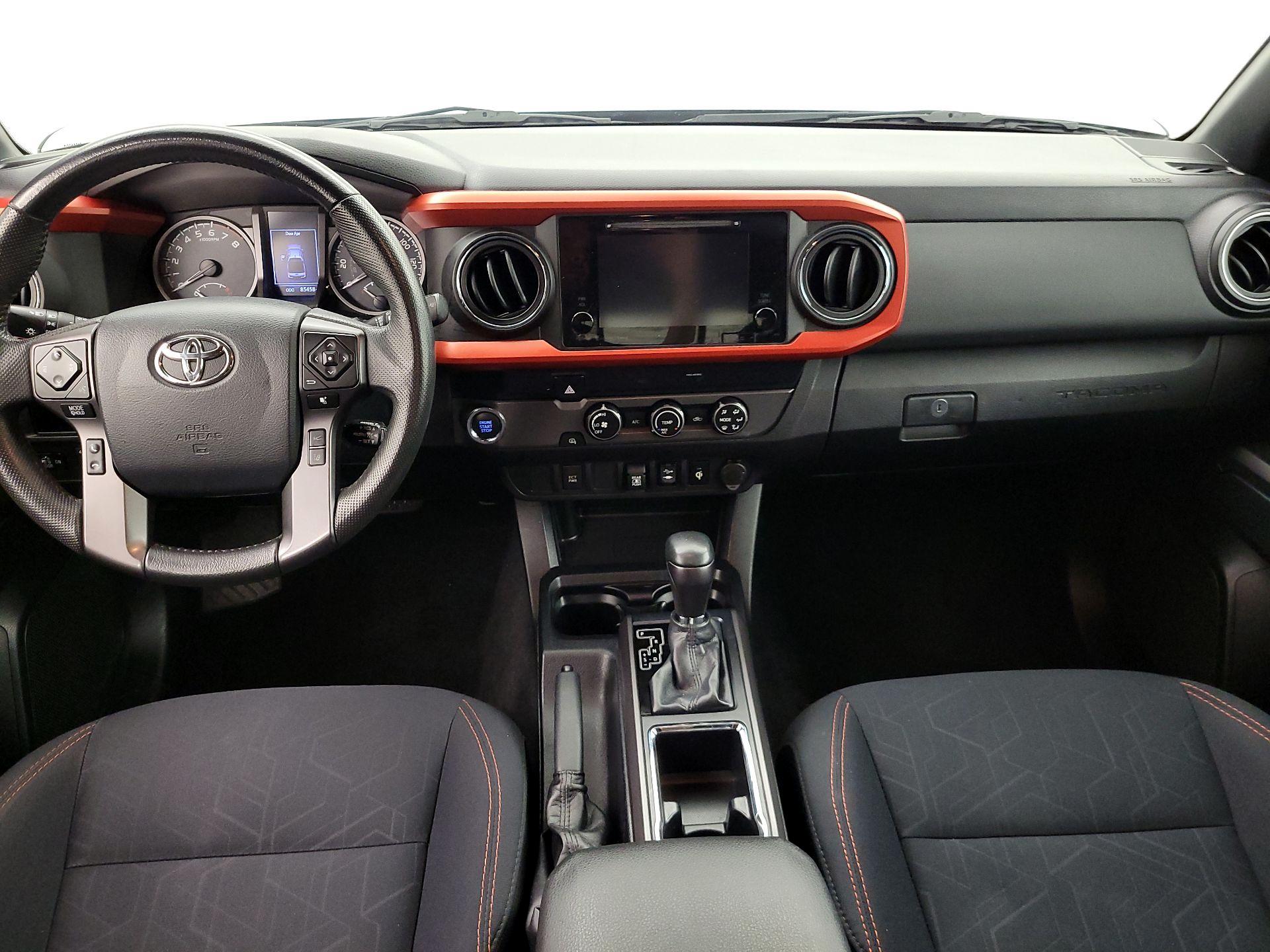 Thumbnail: 2019 Toyota Tacoma - 9