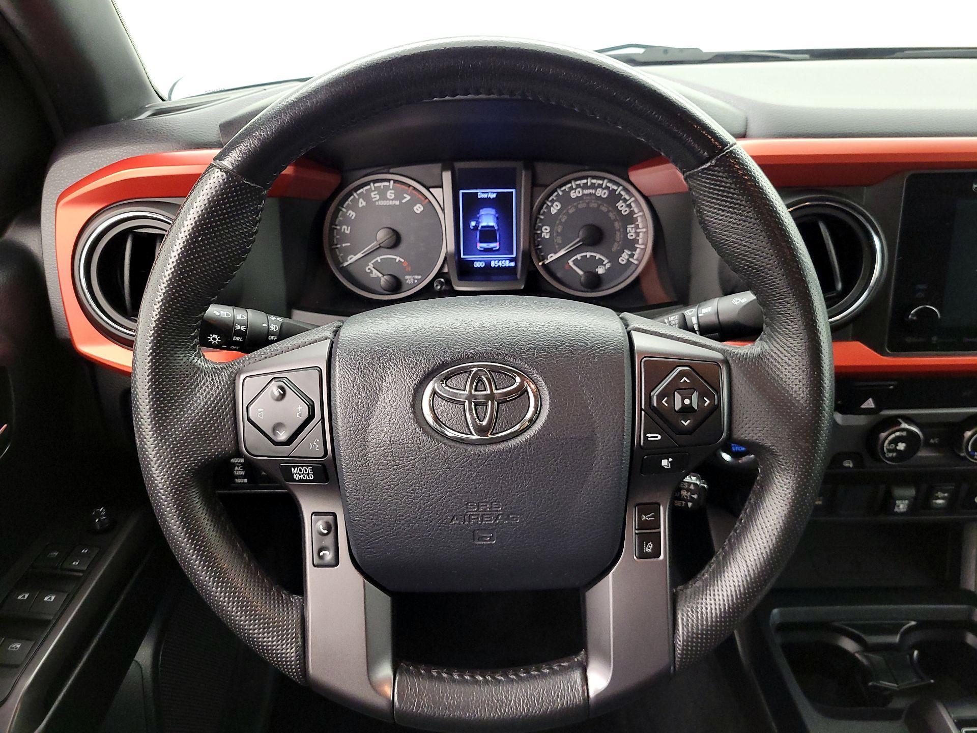 Thumbnail: 2019 Toyota Tacoma - 10