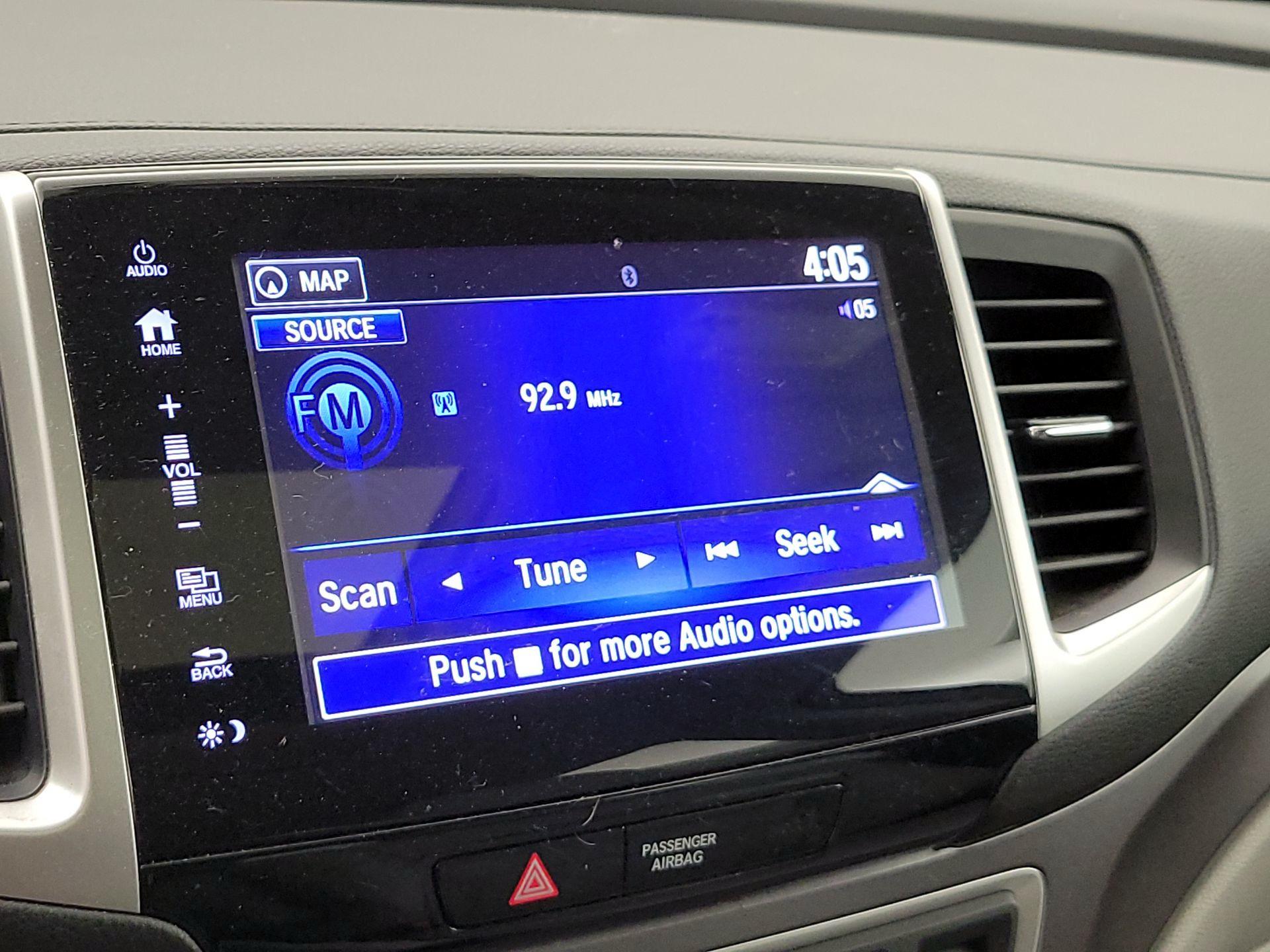 Thumbnail: 2018 Honda Pilot - 16