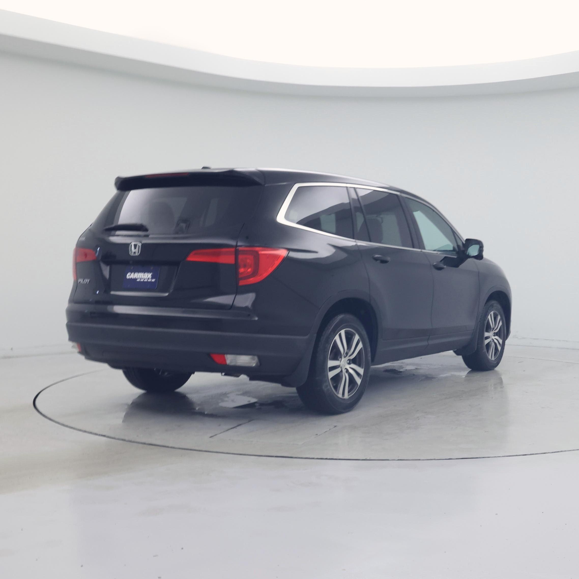 Thumbnail: 2018 Honda Pilot - 8