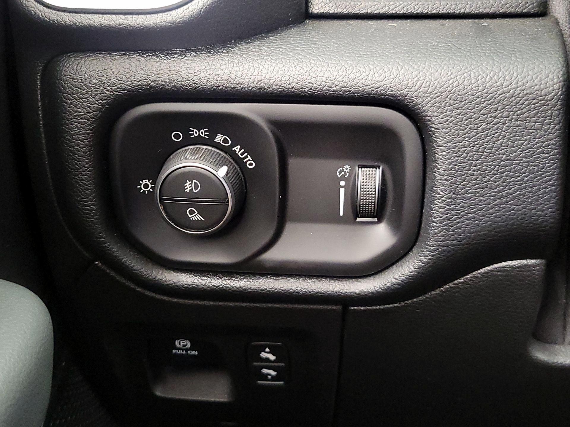 Thumbnail: 2021 RAM 1500 - 13