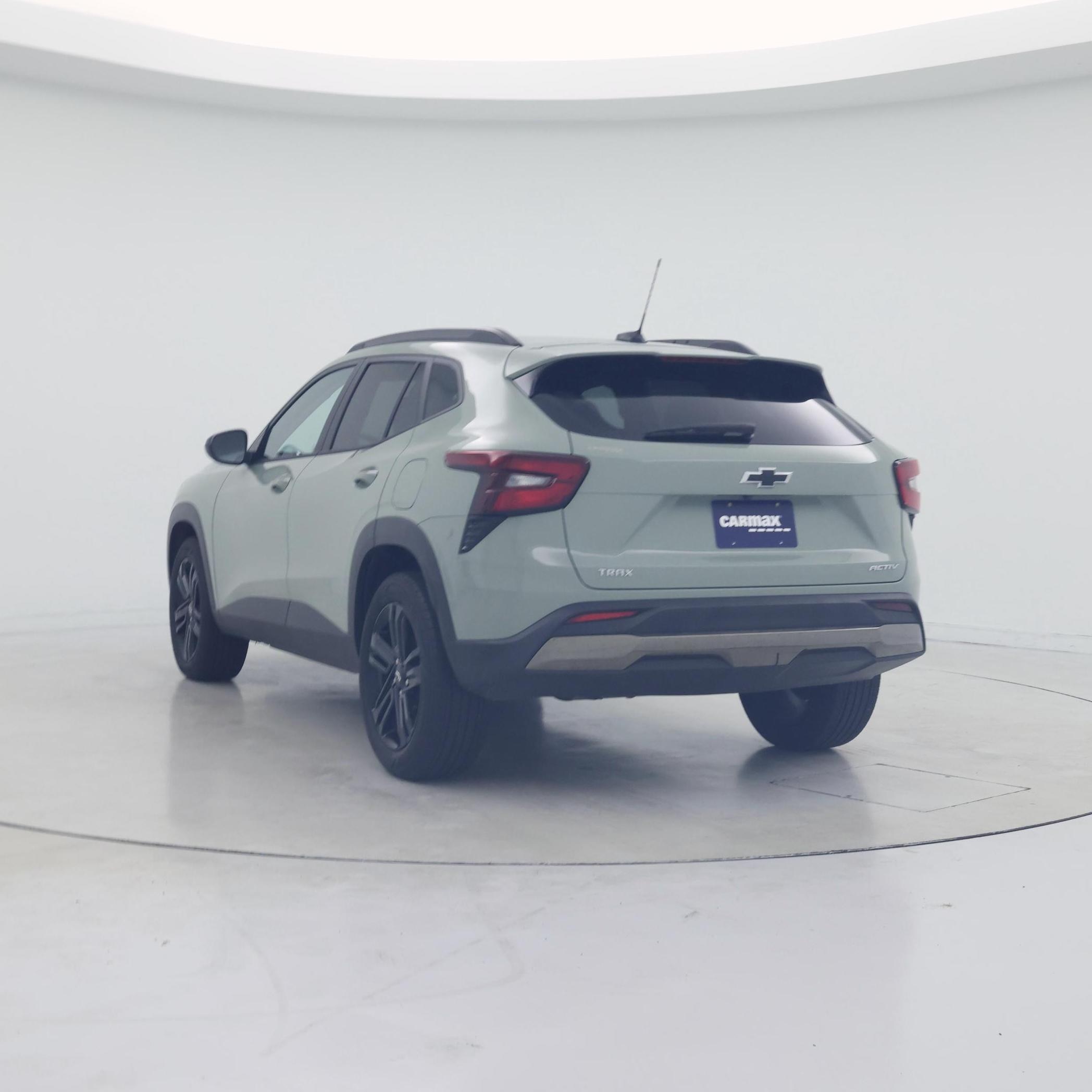 Thumbnail: 2025 Chevrolet Trax - 2