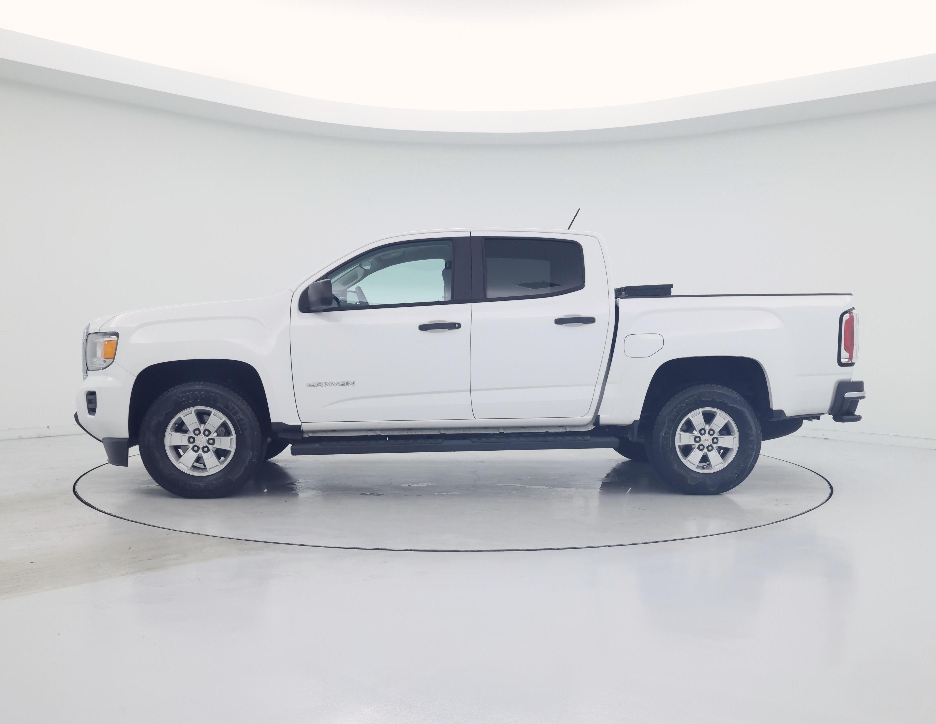 Thumbnail: 2020 GMC Canyon - 3