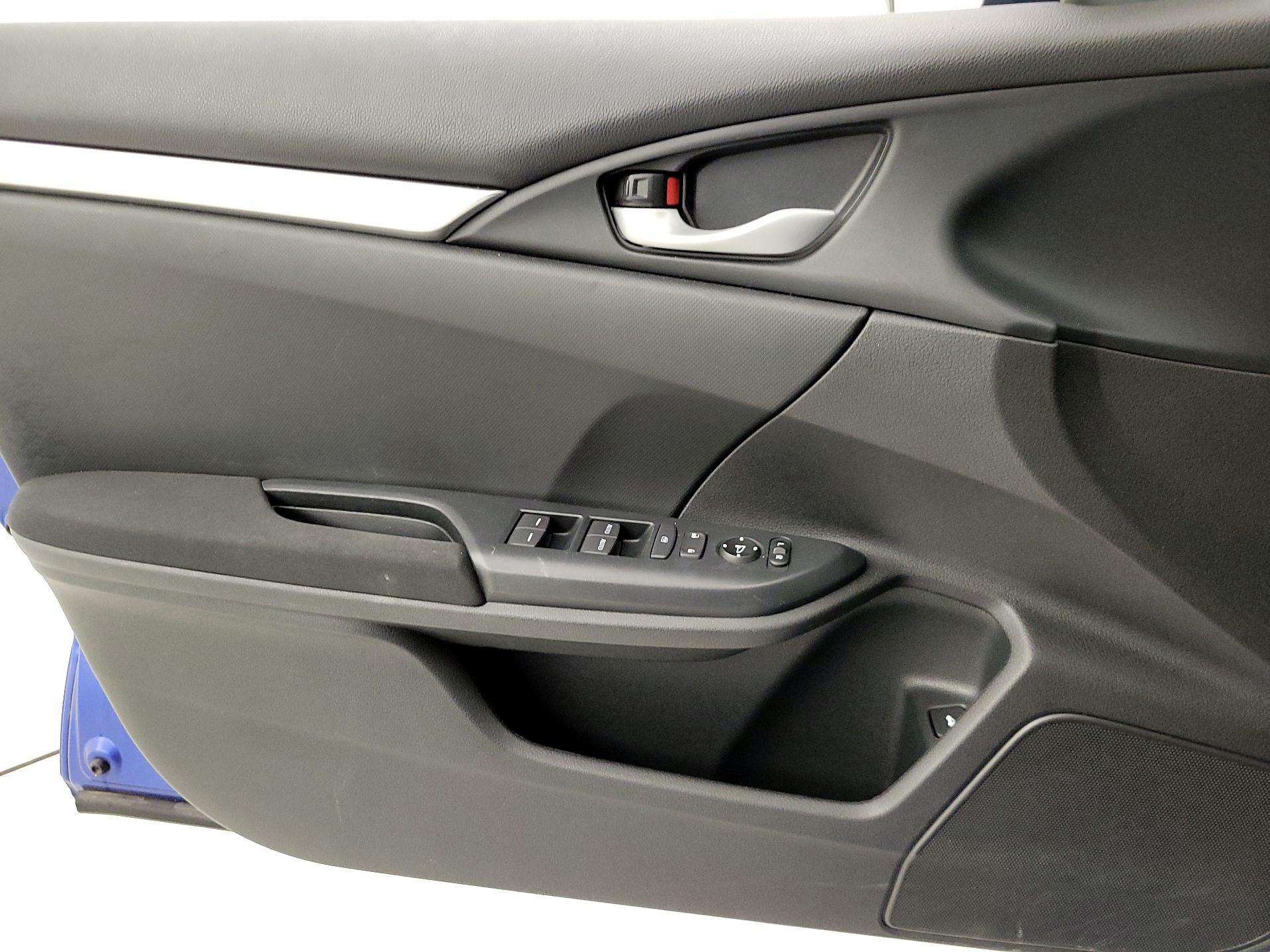Thumbnail: 2016 Honda Civic - 12