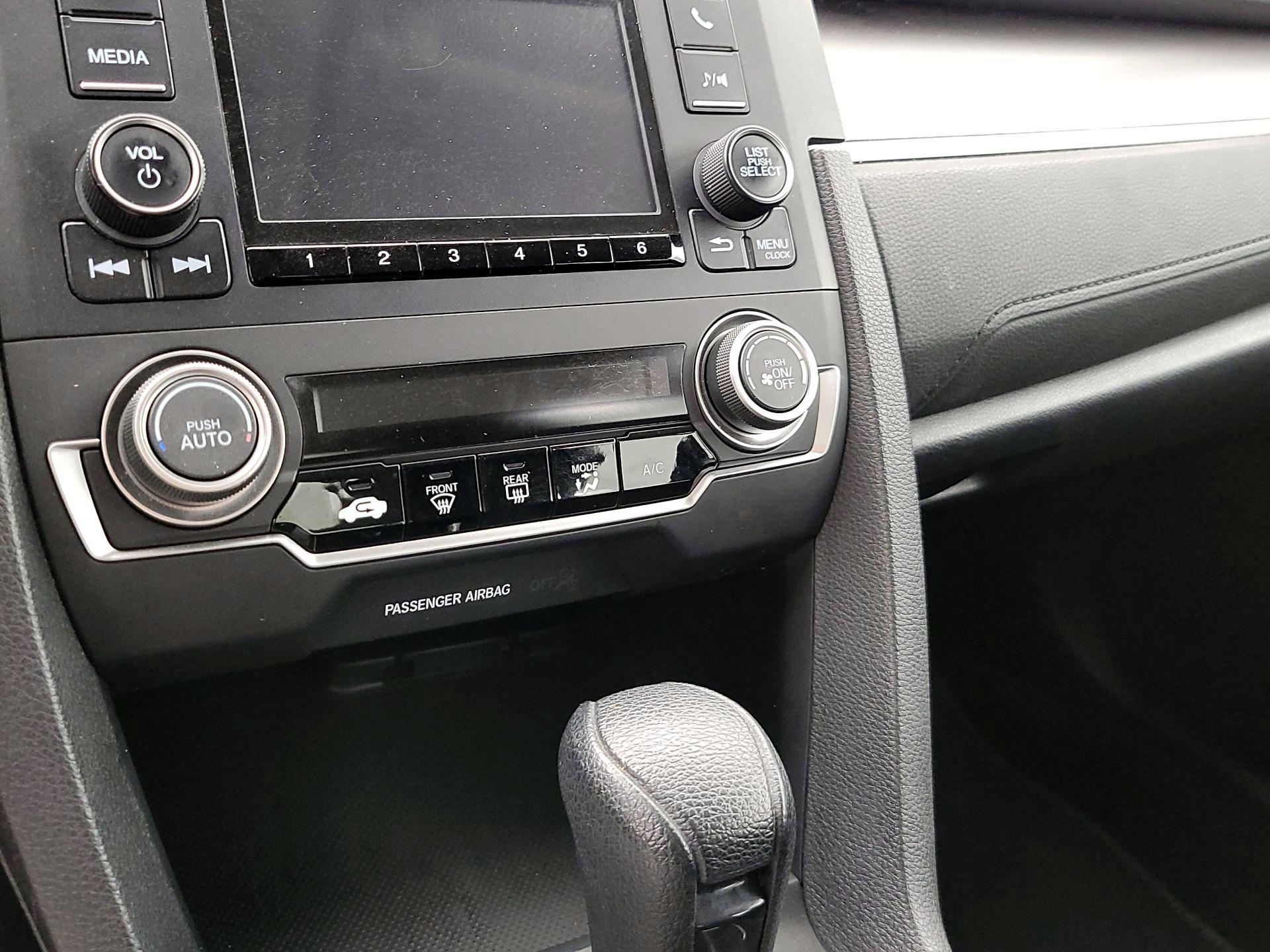 Thumbnail: 2016 Honda Civic - 16