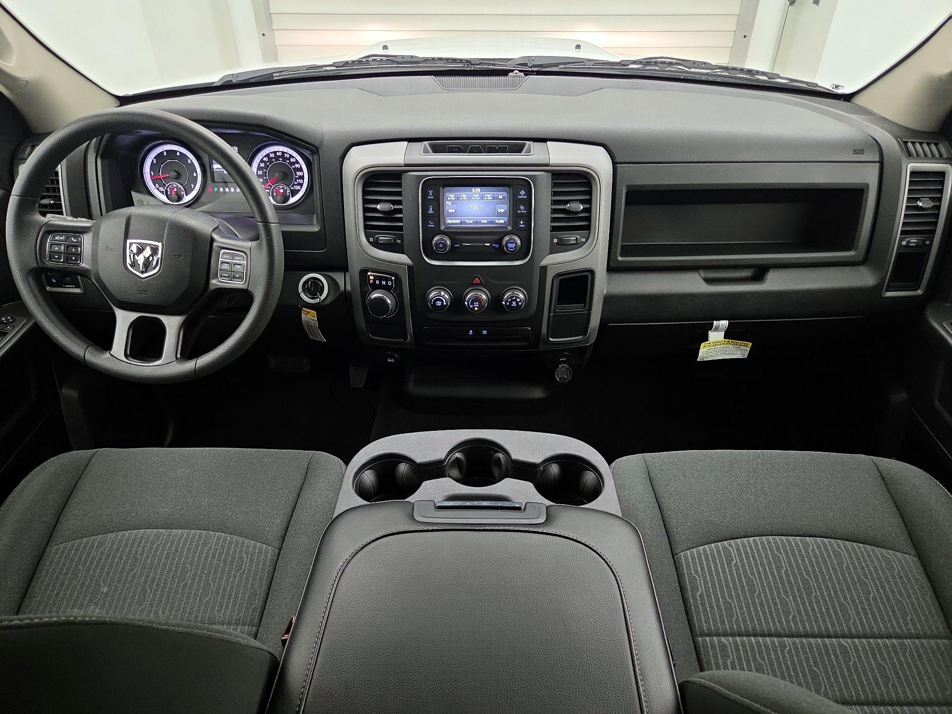 Thumbnail: 2024 RAM 1500 Classic - 9