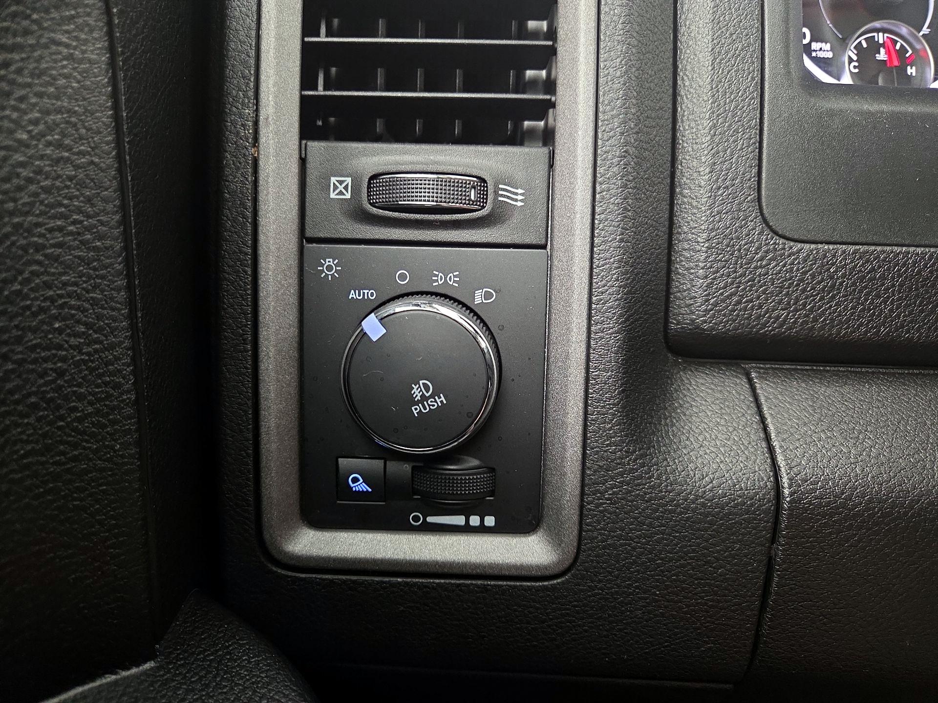 Thumbnail: 2024 RAM 1500 Classic - 13