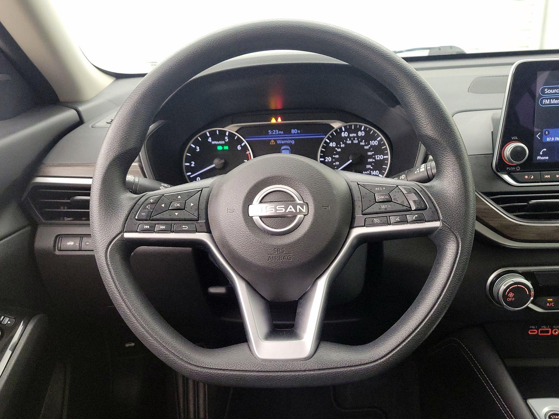 Thumbnail: 2023 Nissan Altima - 10