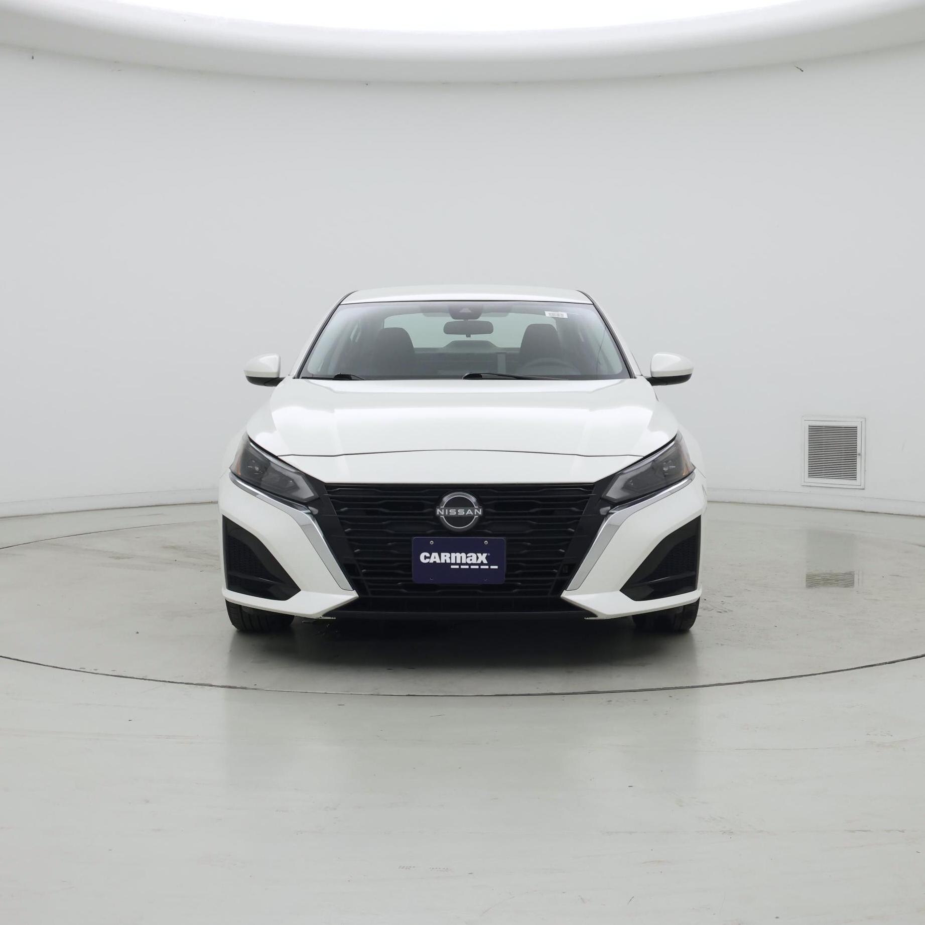 Thumbnail: 2023 Nissan Altima - 5